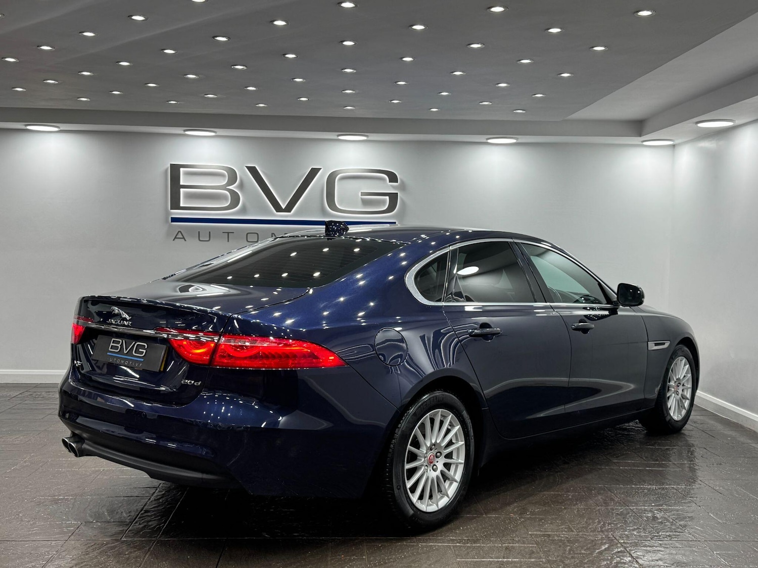 Used Jaguar XF 2017 for sale - 77396150: Photo 10