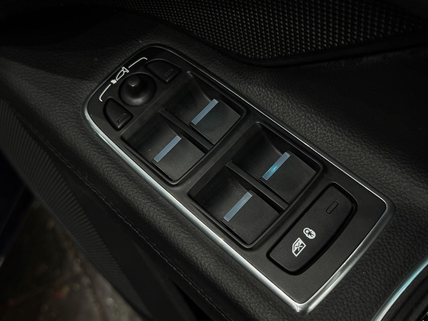 Used Jaguar XF 2017 for sale - 77396150: Photo 26