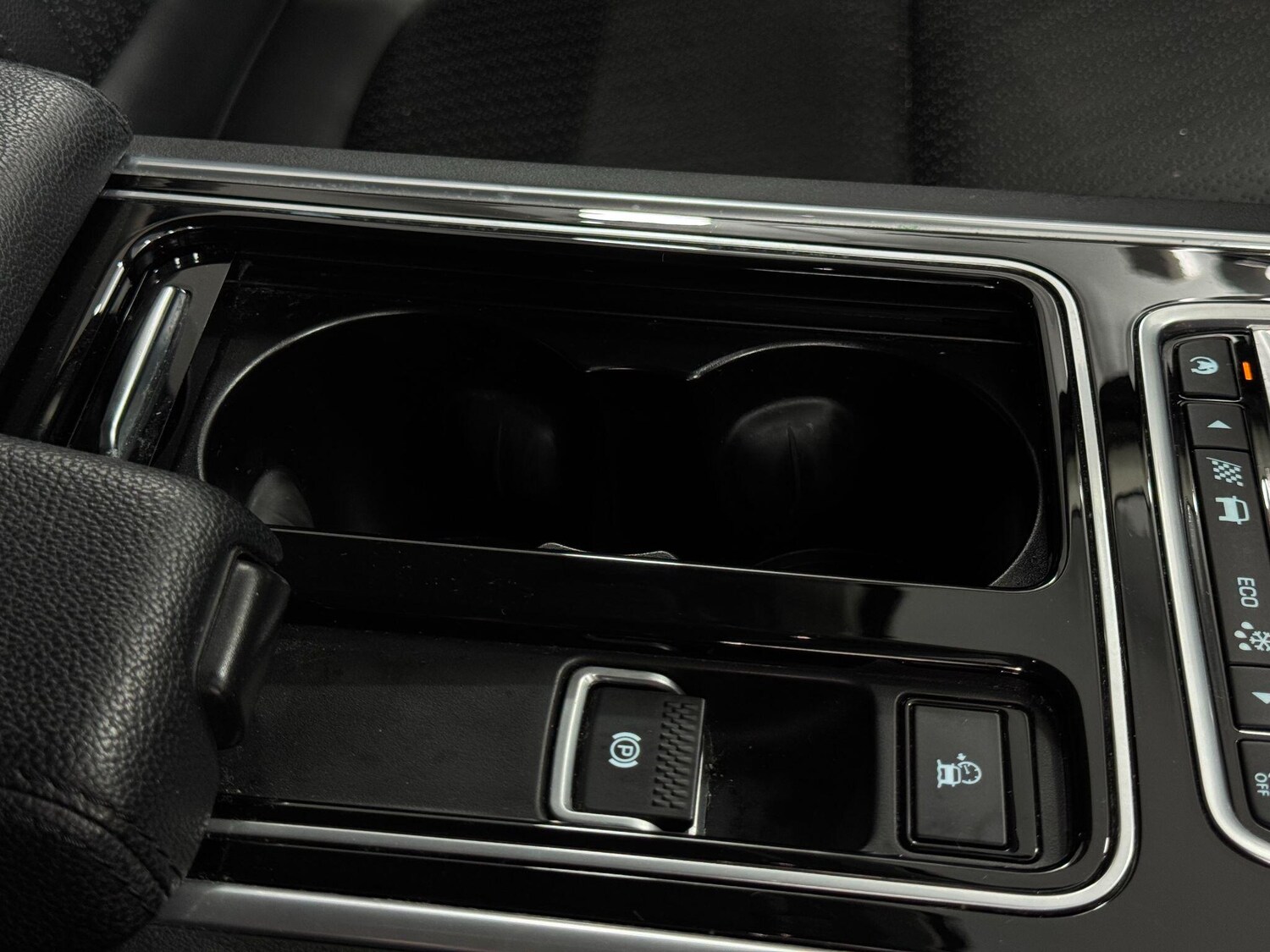 Used Jaguar XF 2017 for sale - 77396150: Photo 43