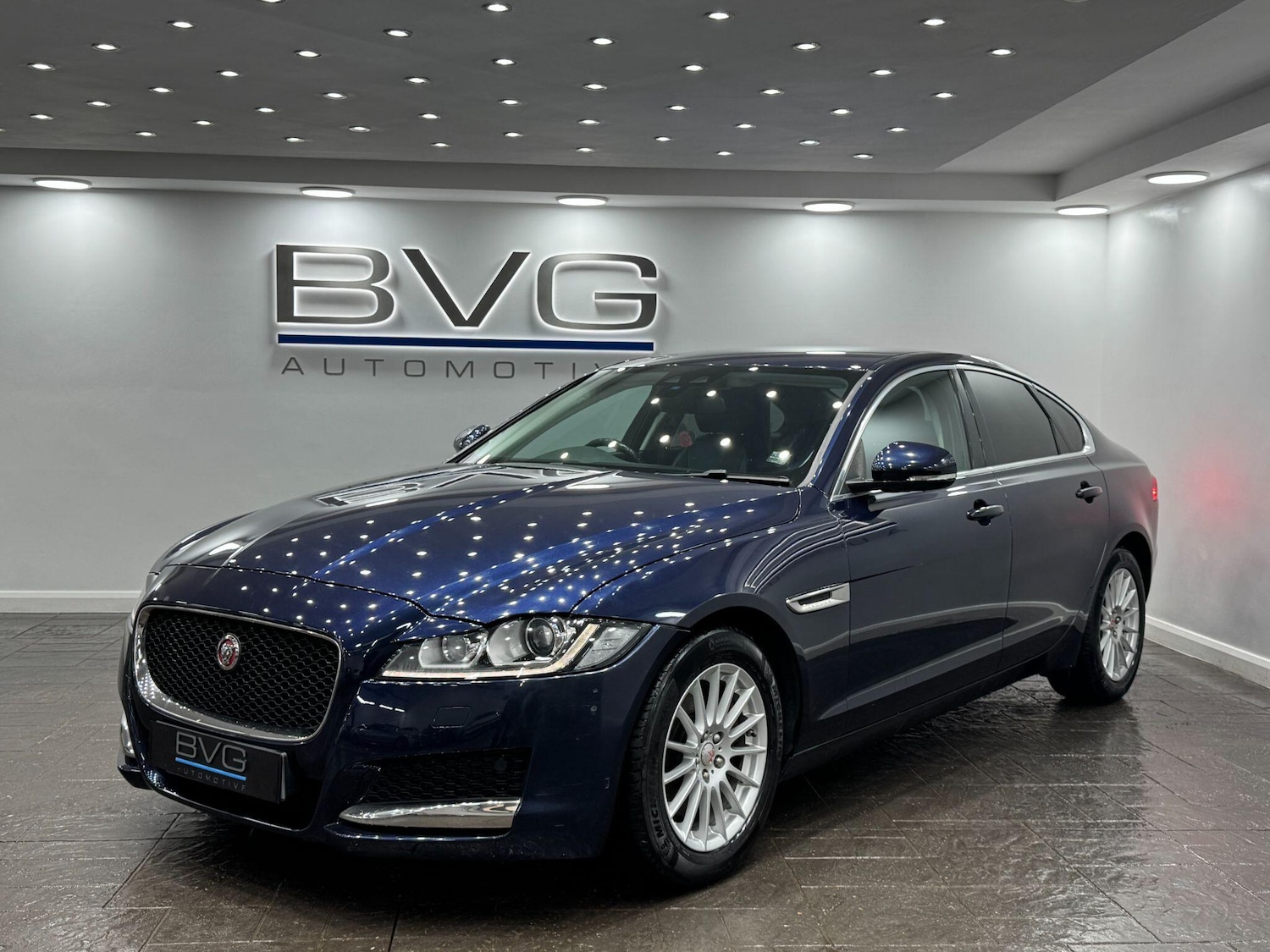 Used Jaguar XF 2017 for sale - 77396150: Photo 5