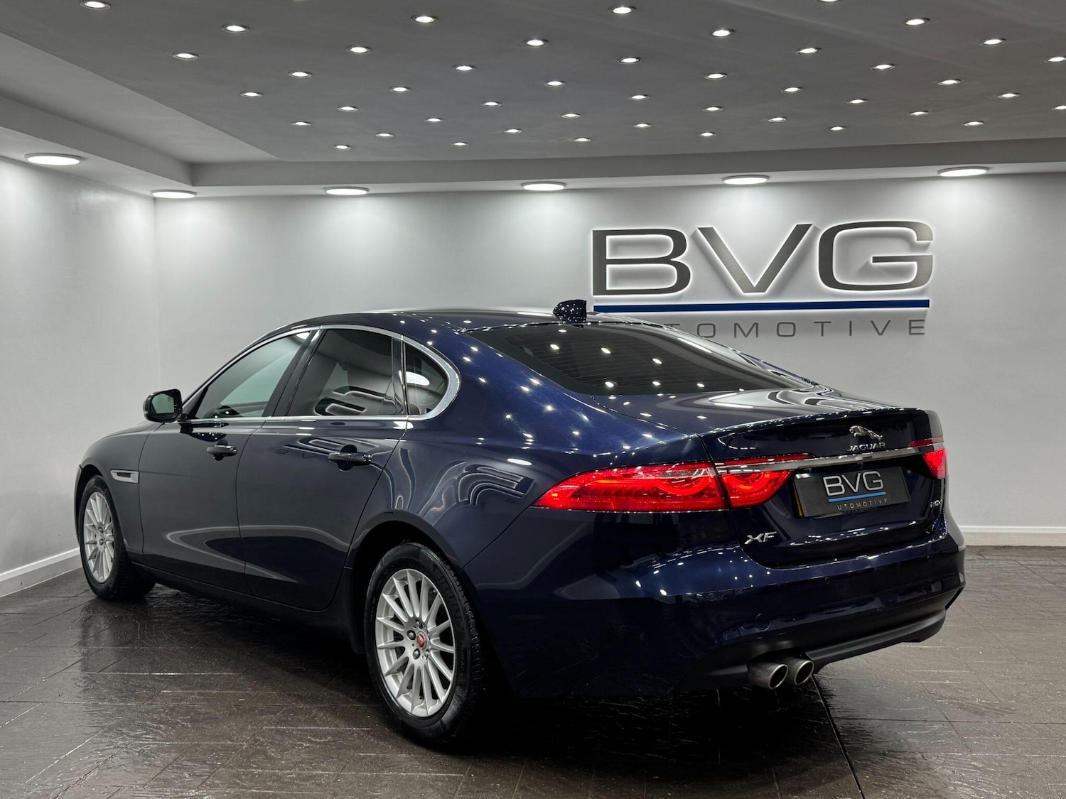 Used Jaguar XF 2017 for sale - 77396150: Photo 8