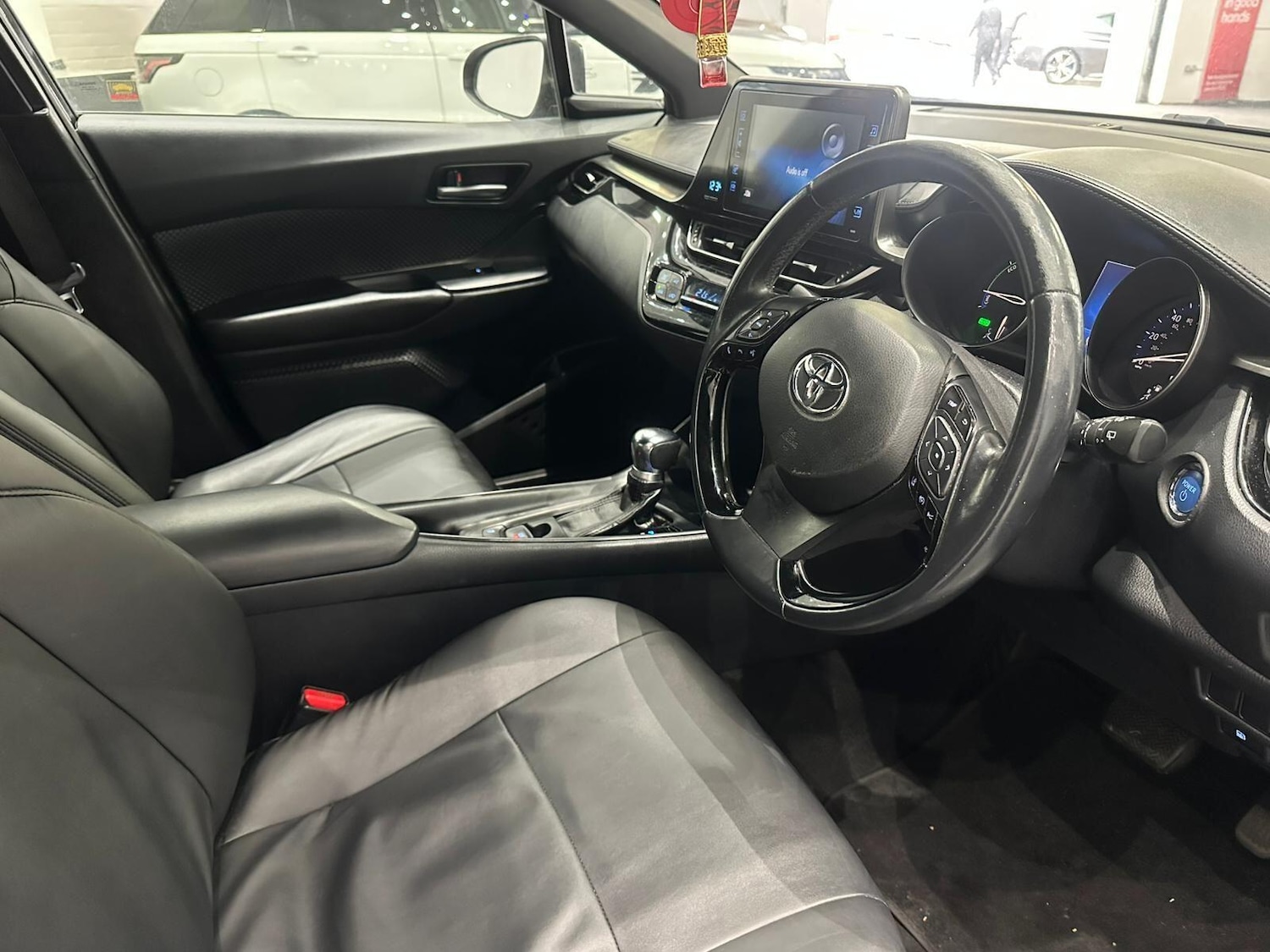 Used Toyota C-HR for sale - 77484090: Photo 3