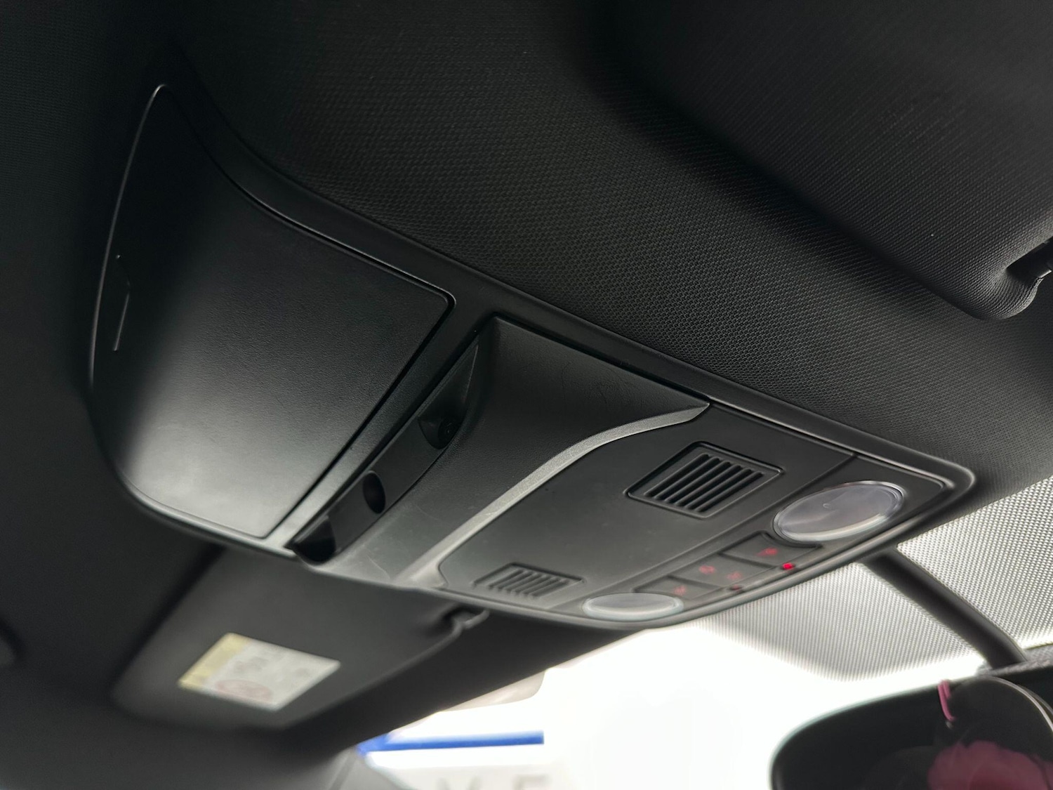 Used Volkswagen Scirocco 2017 for sale - 77066541: Photo 32