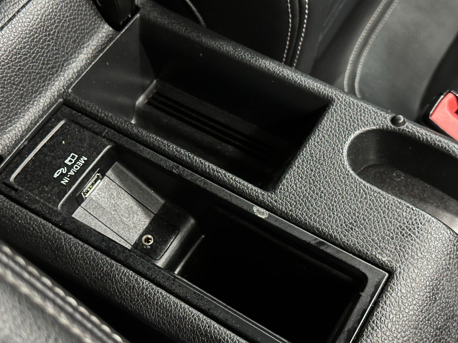 Used Volkswagen Scirocco 2017 for sale - 77066541: Photo 49