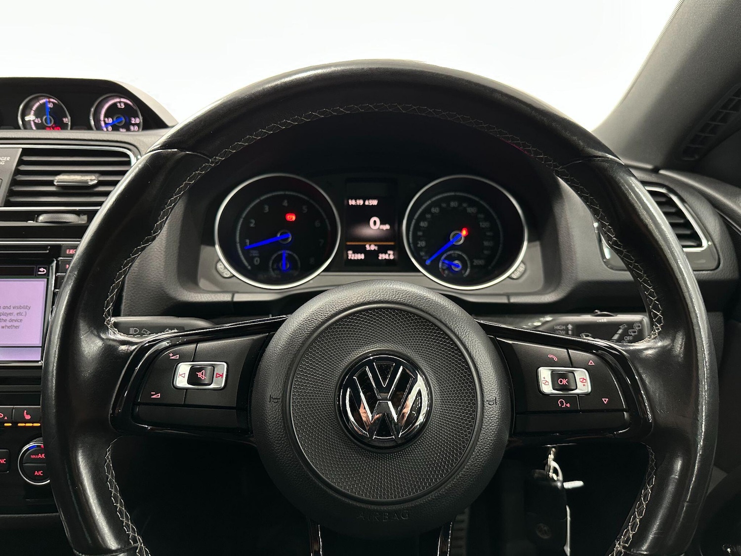 Used Volkswagen Scirocco 2017 for sale - 77066541: Photo 54