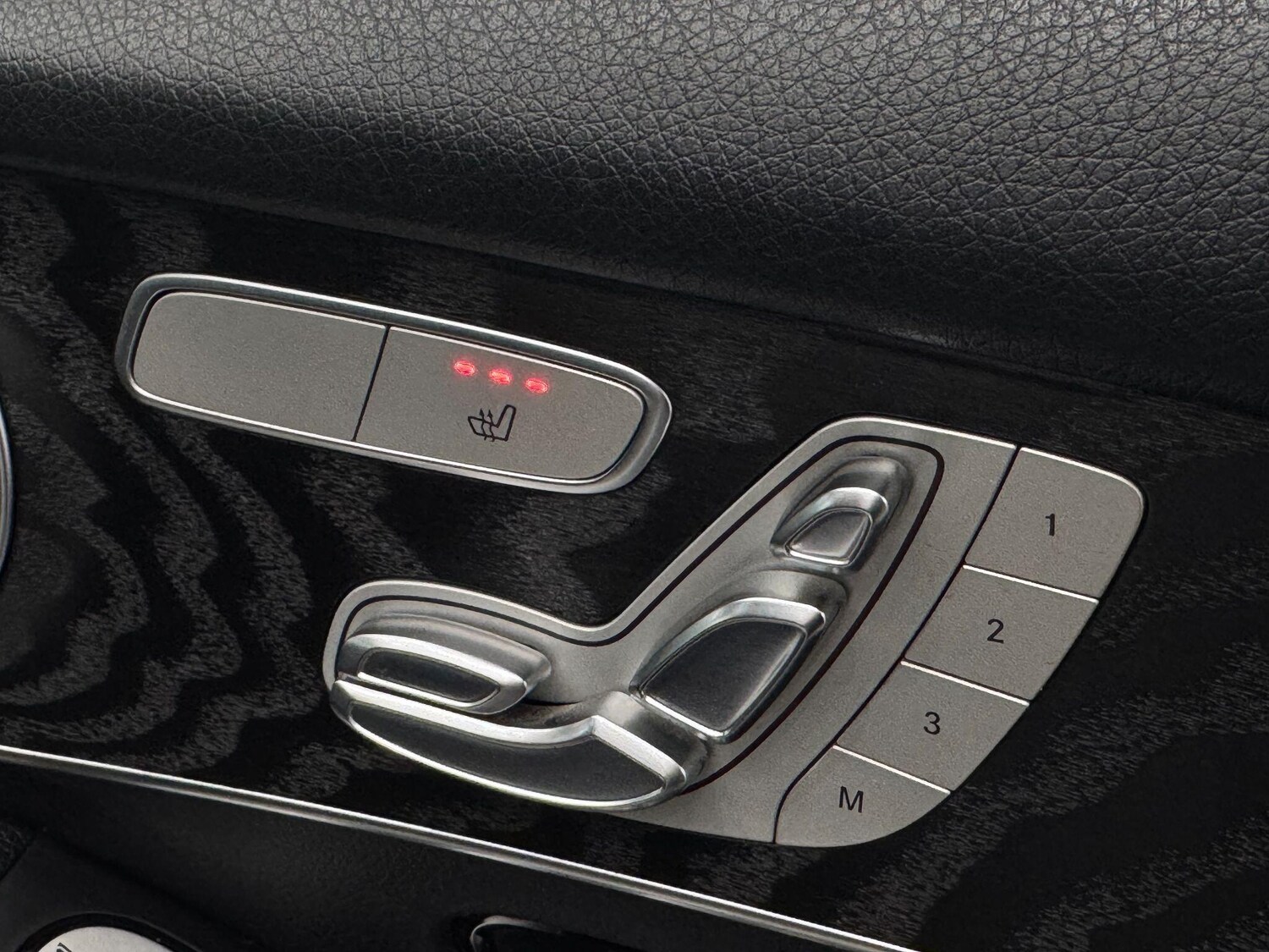 Used Mercedes-Benz GLC for sale - 77574588: Photo 25