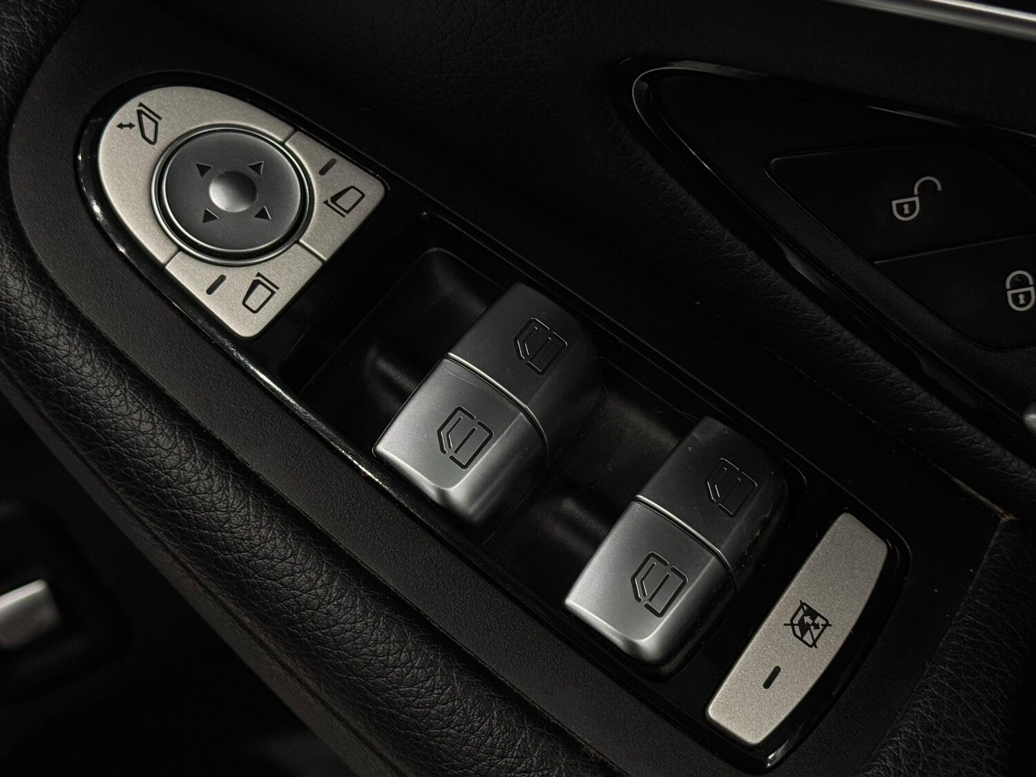 Used Mercedes-Benz GLC for sale - 77574588: Photo 26