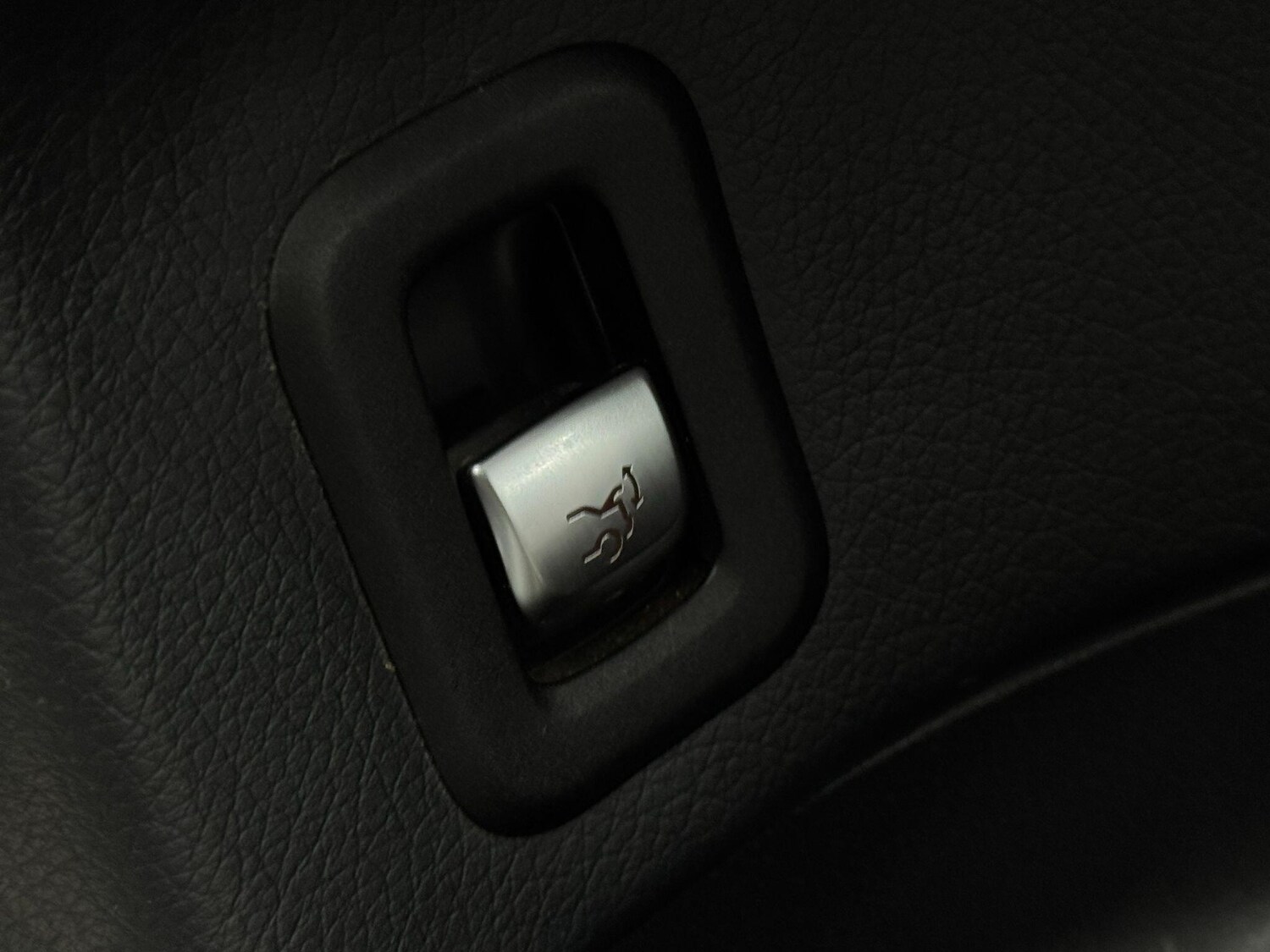 Used Mercedes-Benz GLC for sale - 77574588: Photo 27