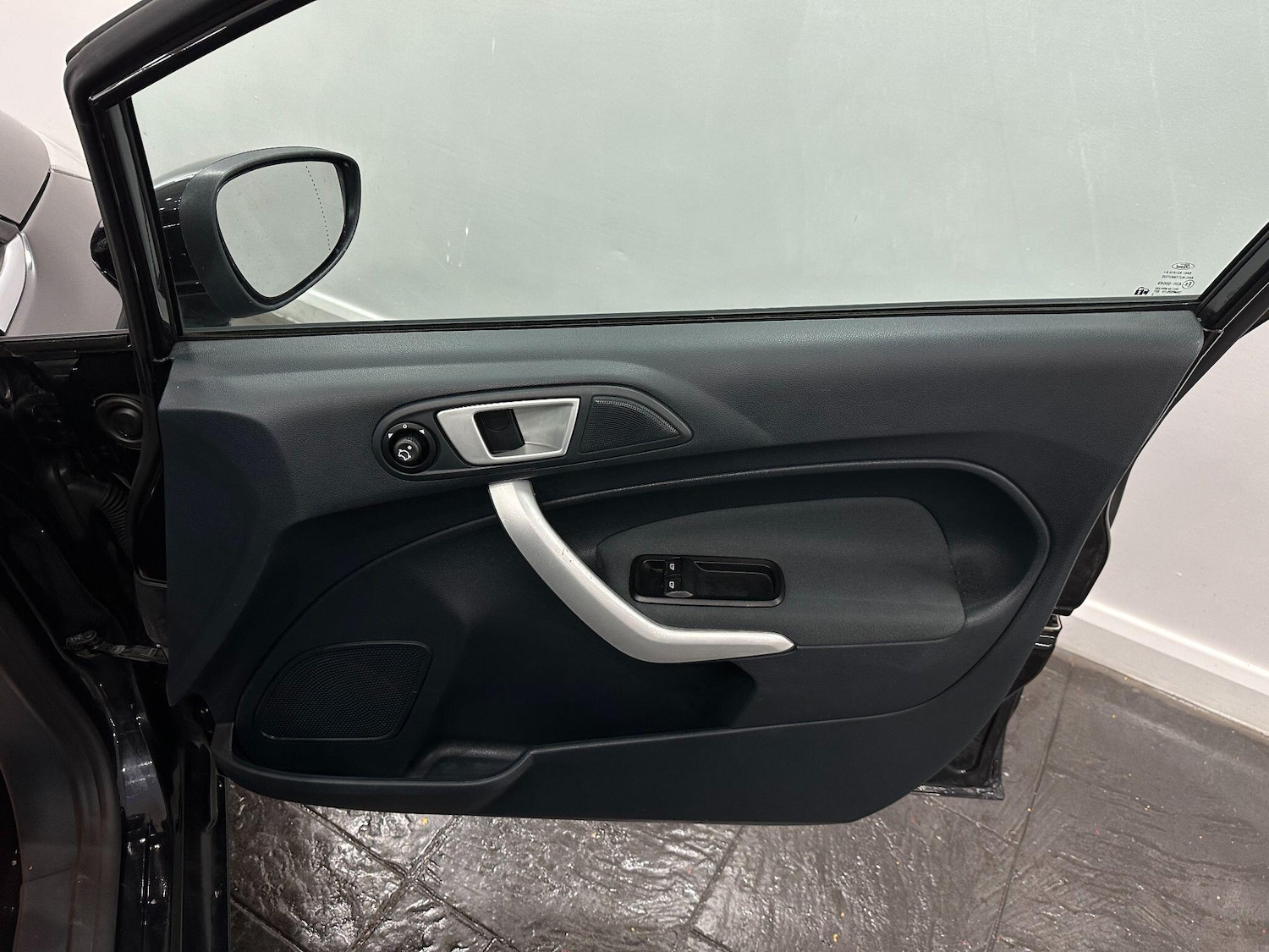 Used Ford Fiesta 2012 for sale - 76549112: Photo 23