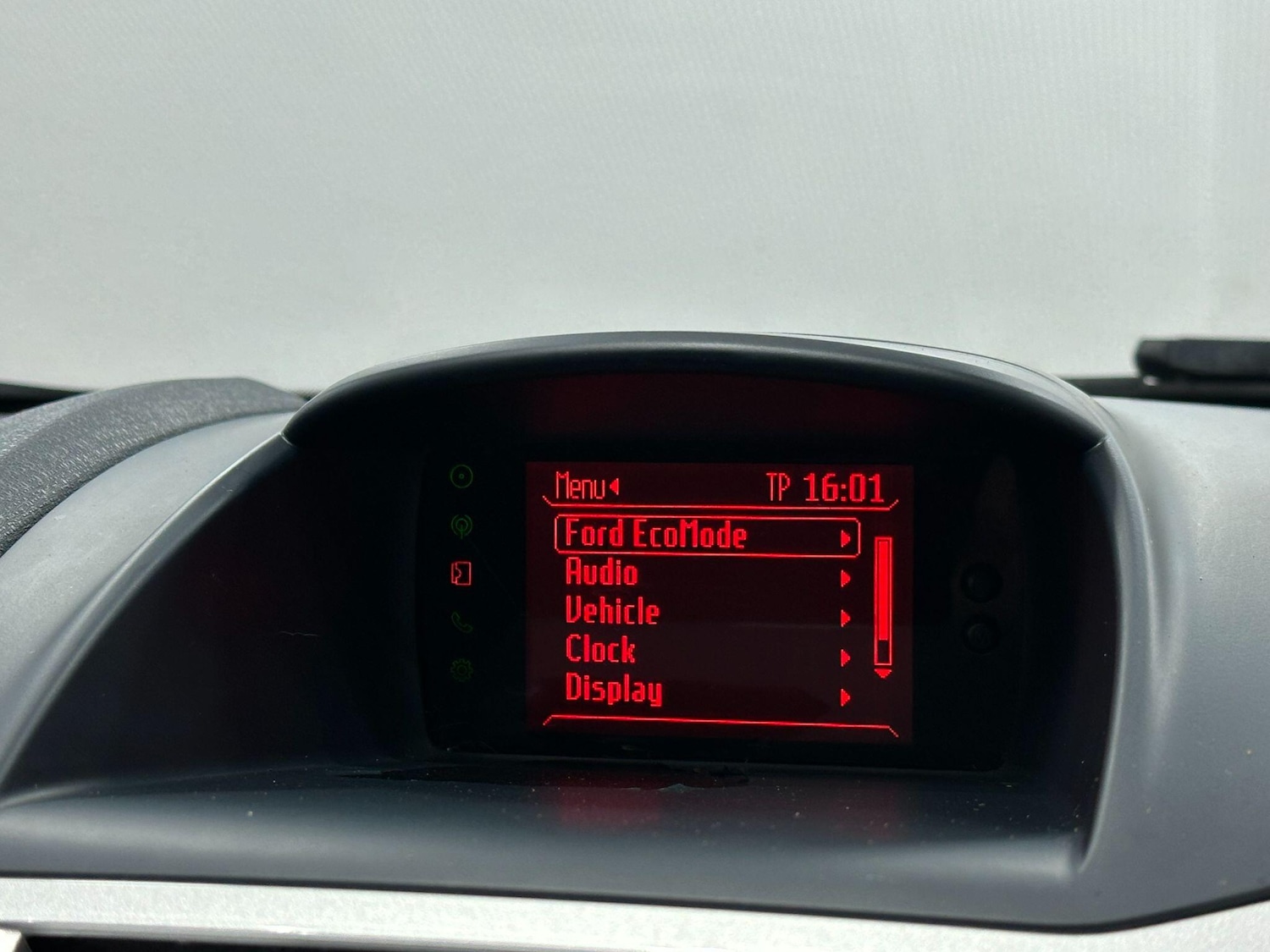 Used Ford Fiesta 2012 for sale - 76549112: Photo 28