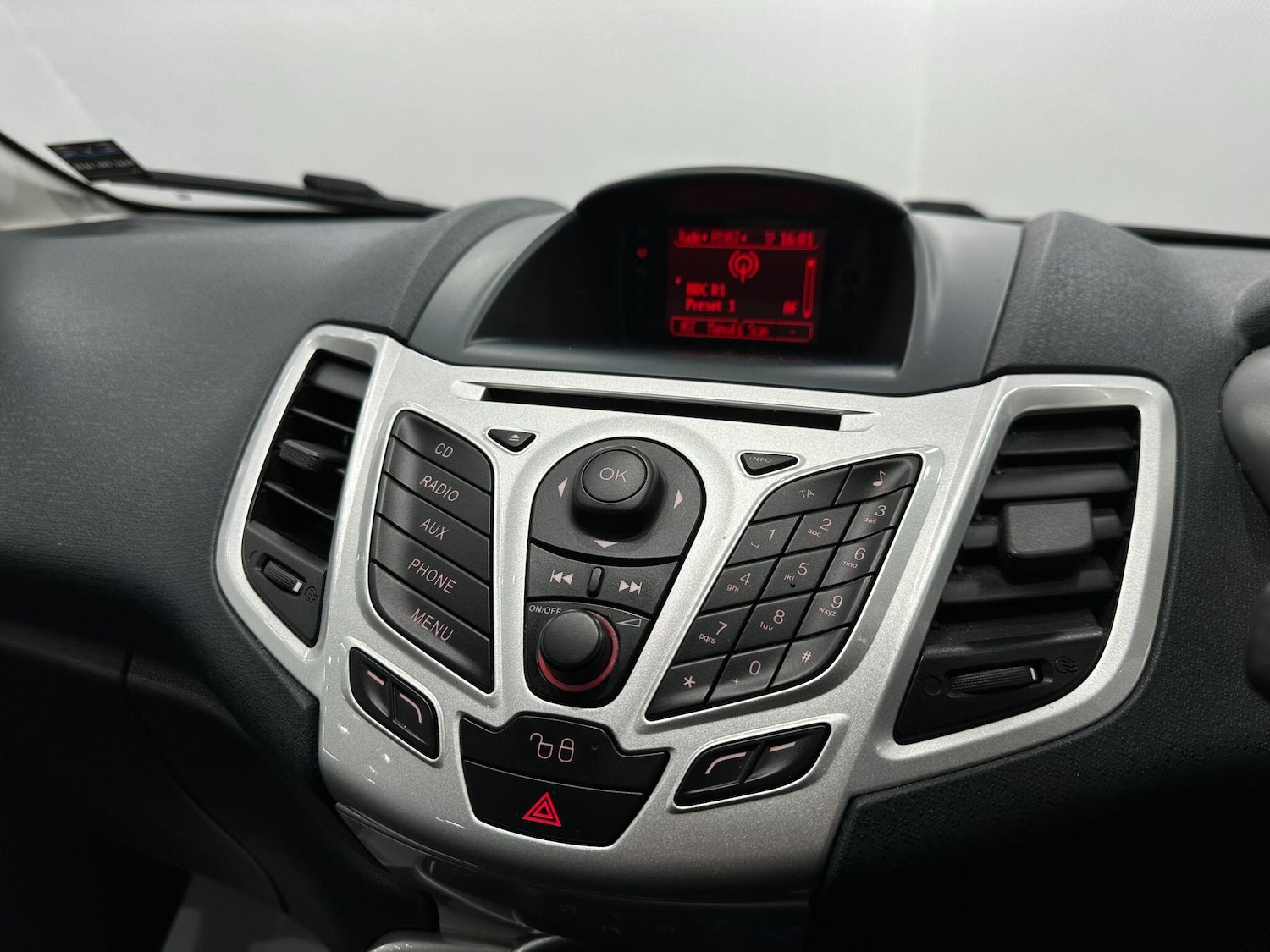 Used Ford Fiesta 2012 for sale - 76549112: Photo 31