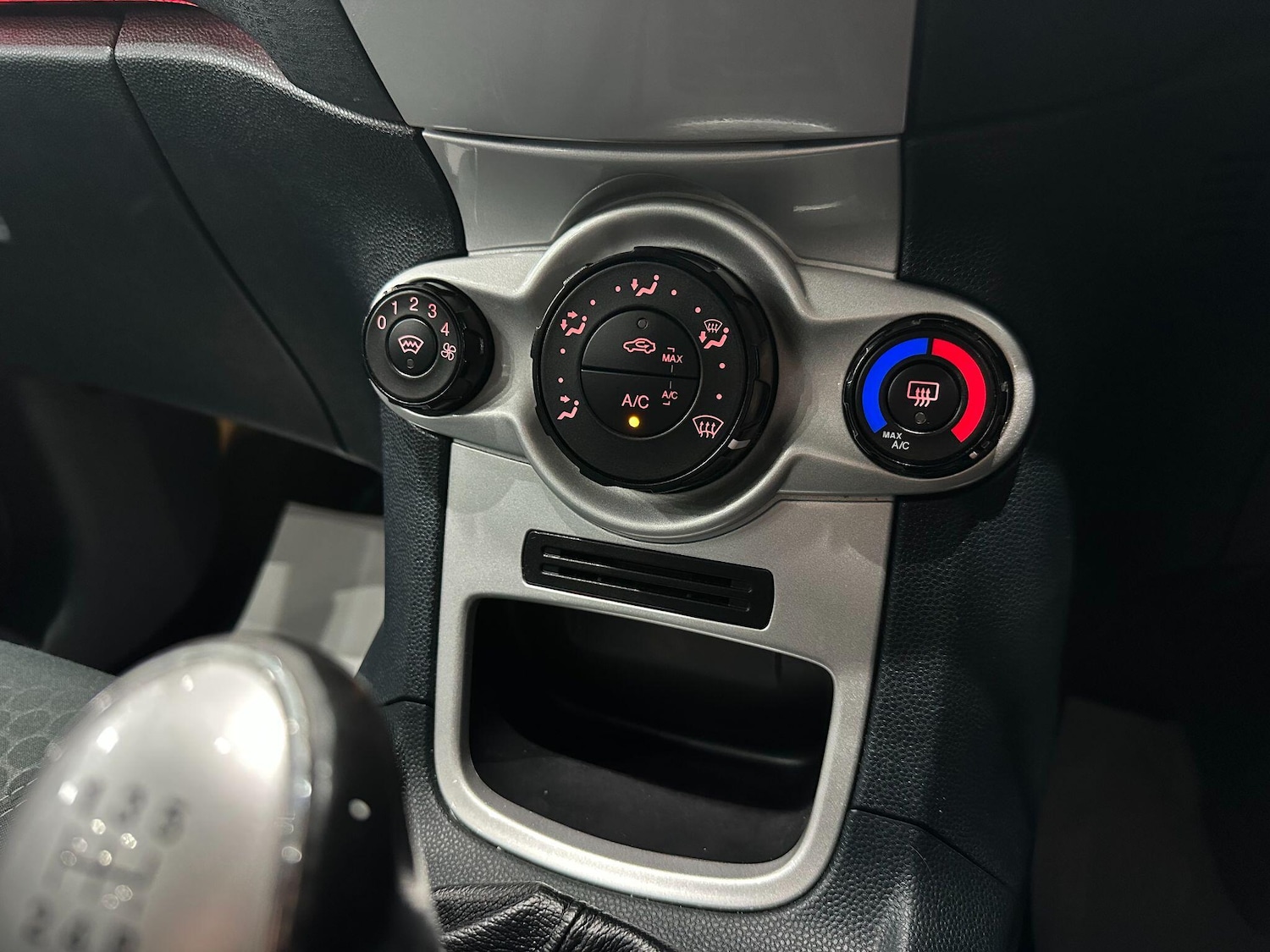 Used Ford Fiesta 2012 for sale - 76549112: Photo 32