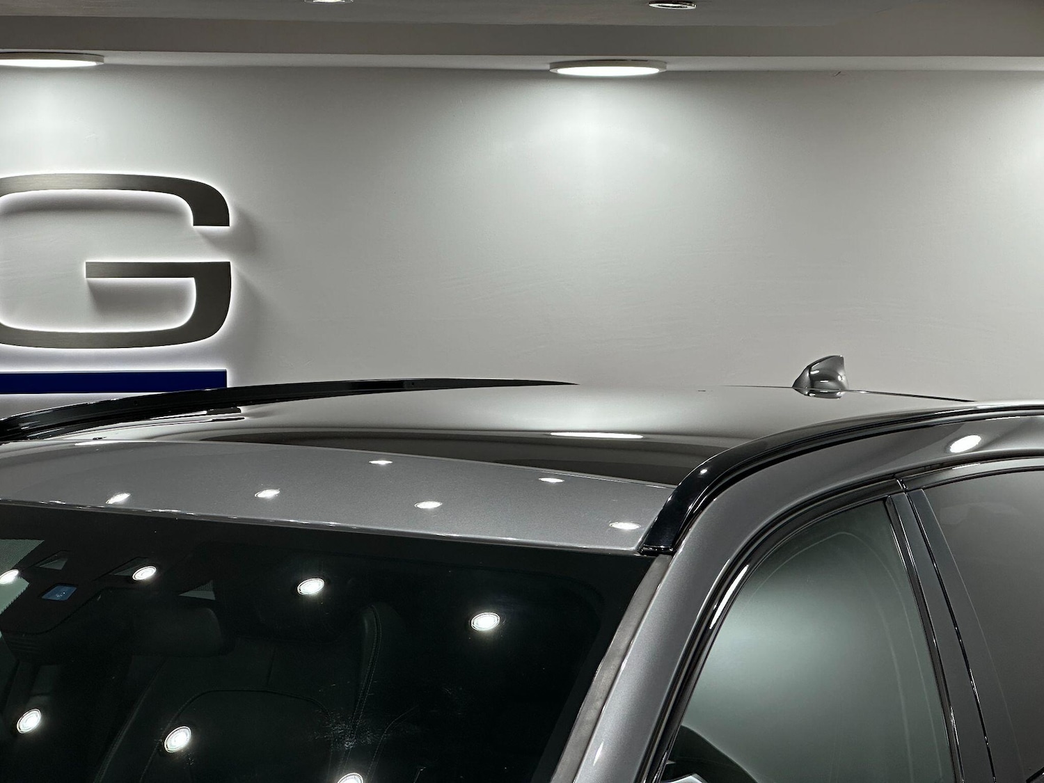 Used Jaguar F-Pace 2017 for sale - 76715240: Photo 18