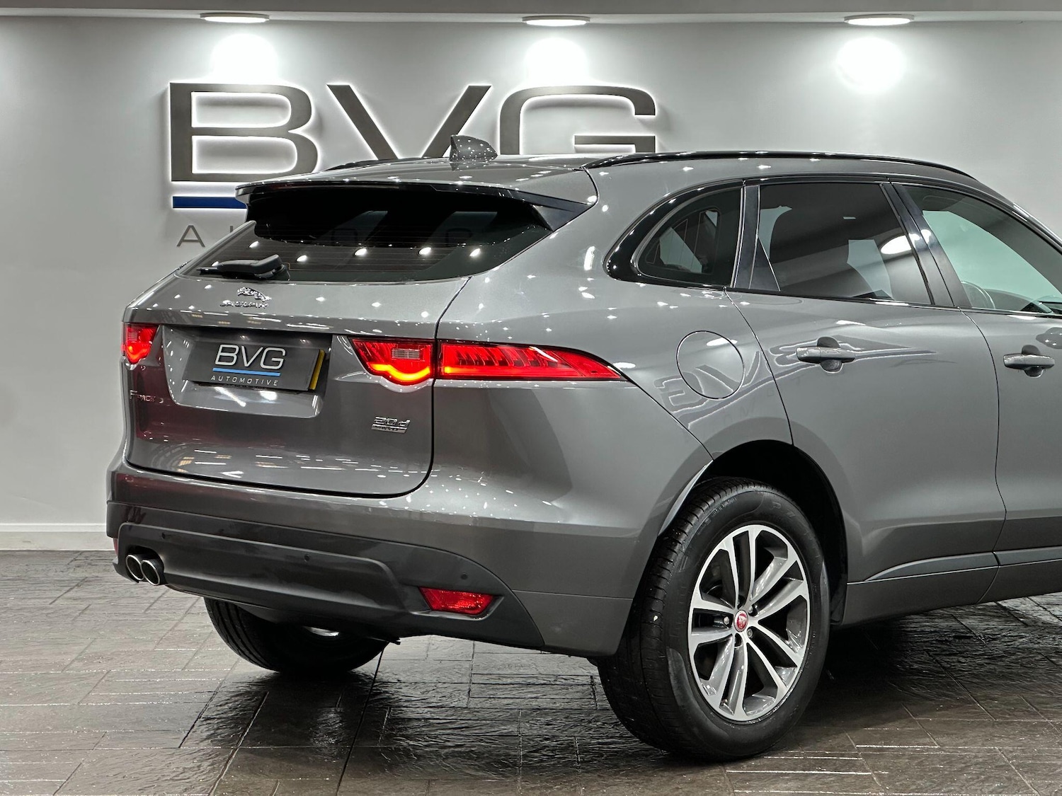 Used Jaguar F-Pace 2017 for sale - 76715240: Photo 20