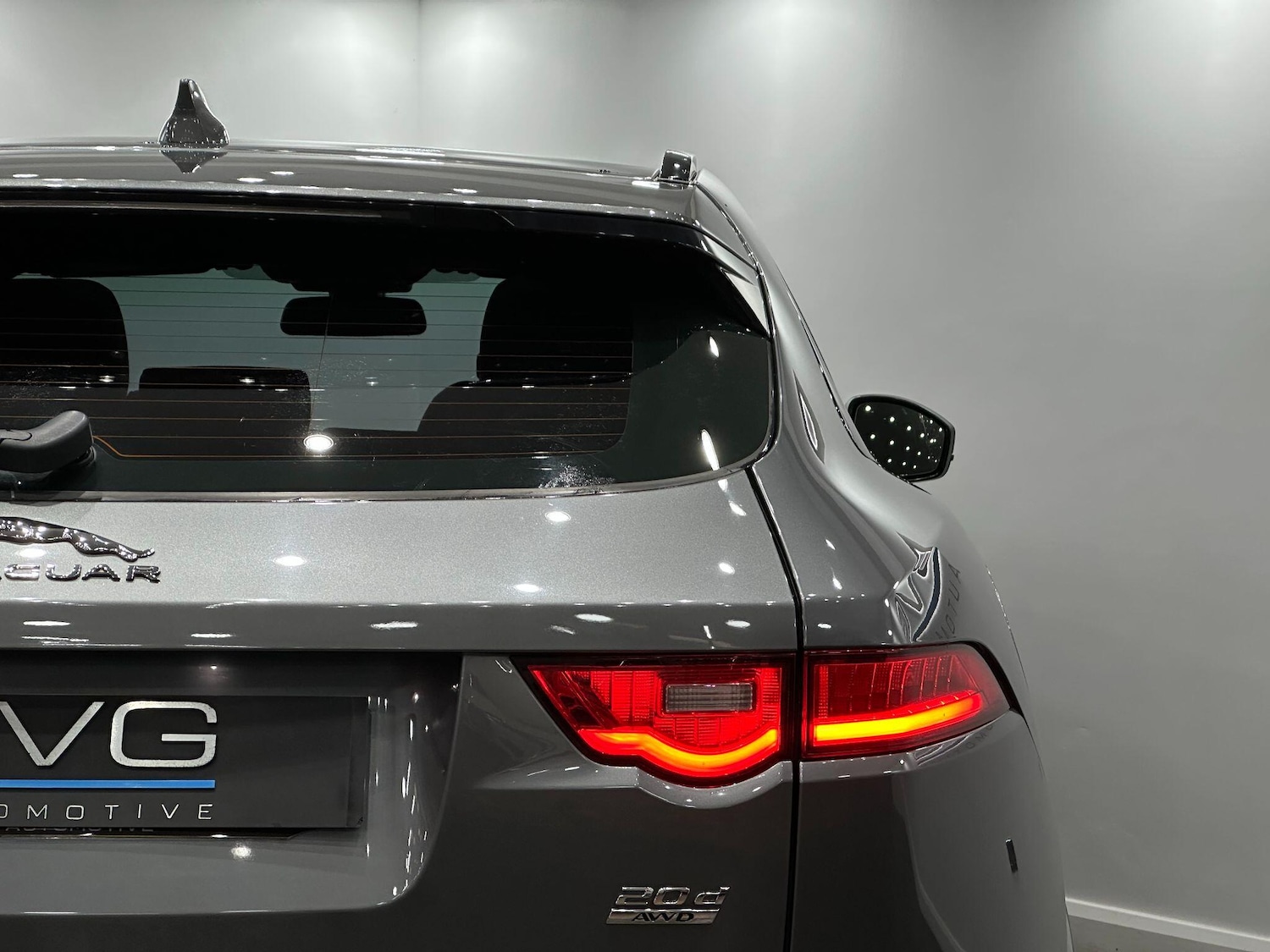 Used Jaguar F-Pace 2017 for sale - 76715240: Photo 22