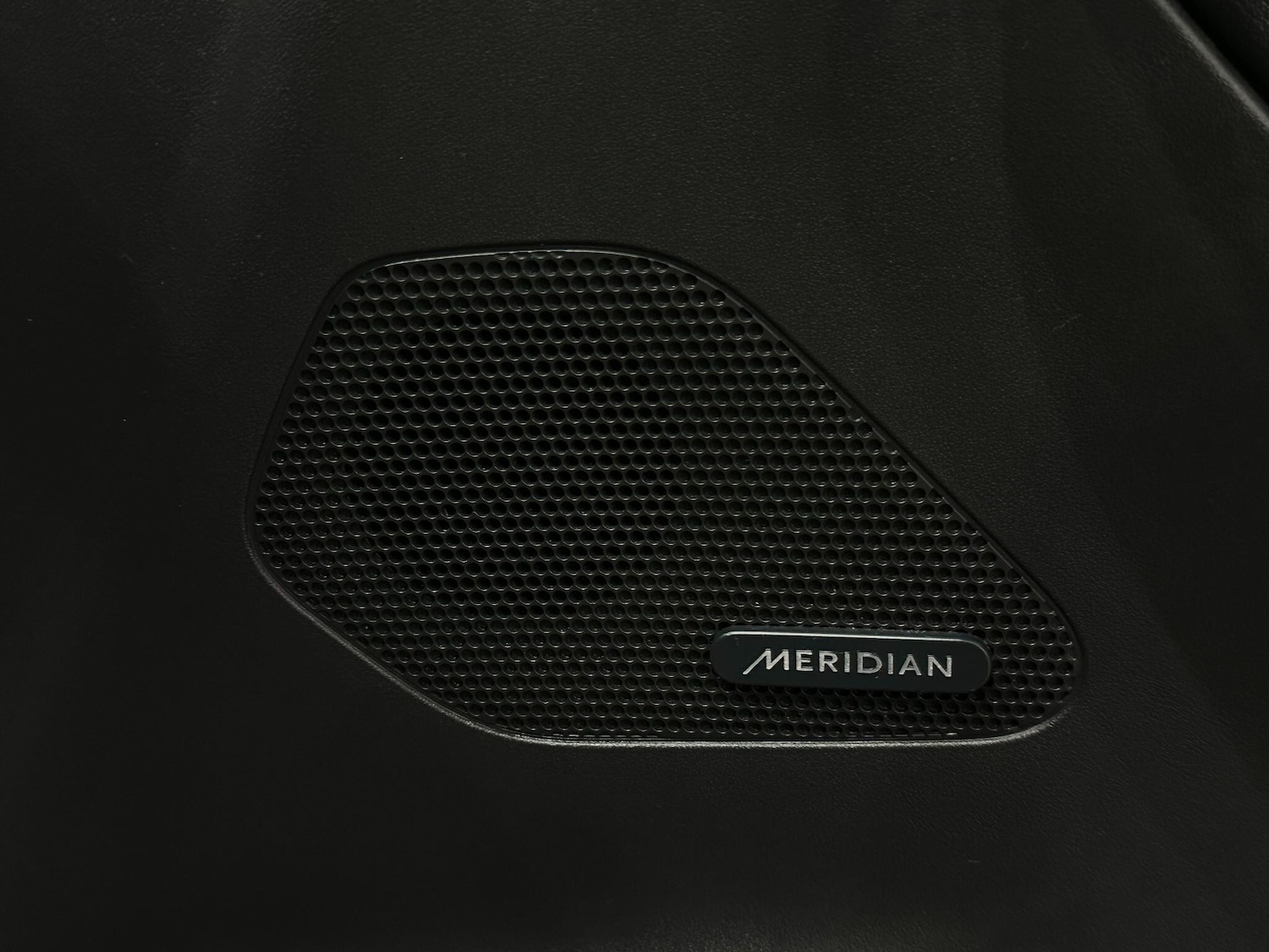 Used Jaguar F-Pace 2017 for sale - 76715240: Photo 29