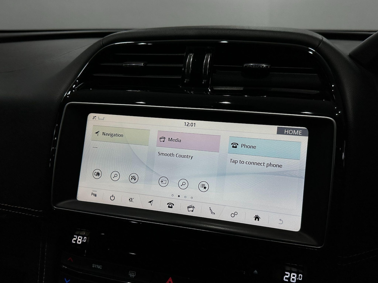 Used Jaguar F-Pace 2017 for sale - 76715240: Photo 35