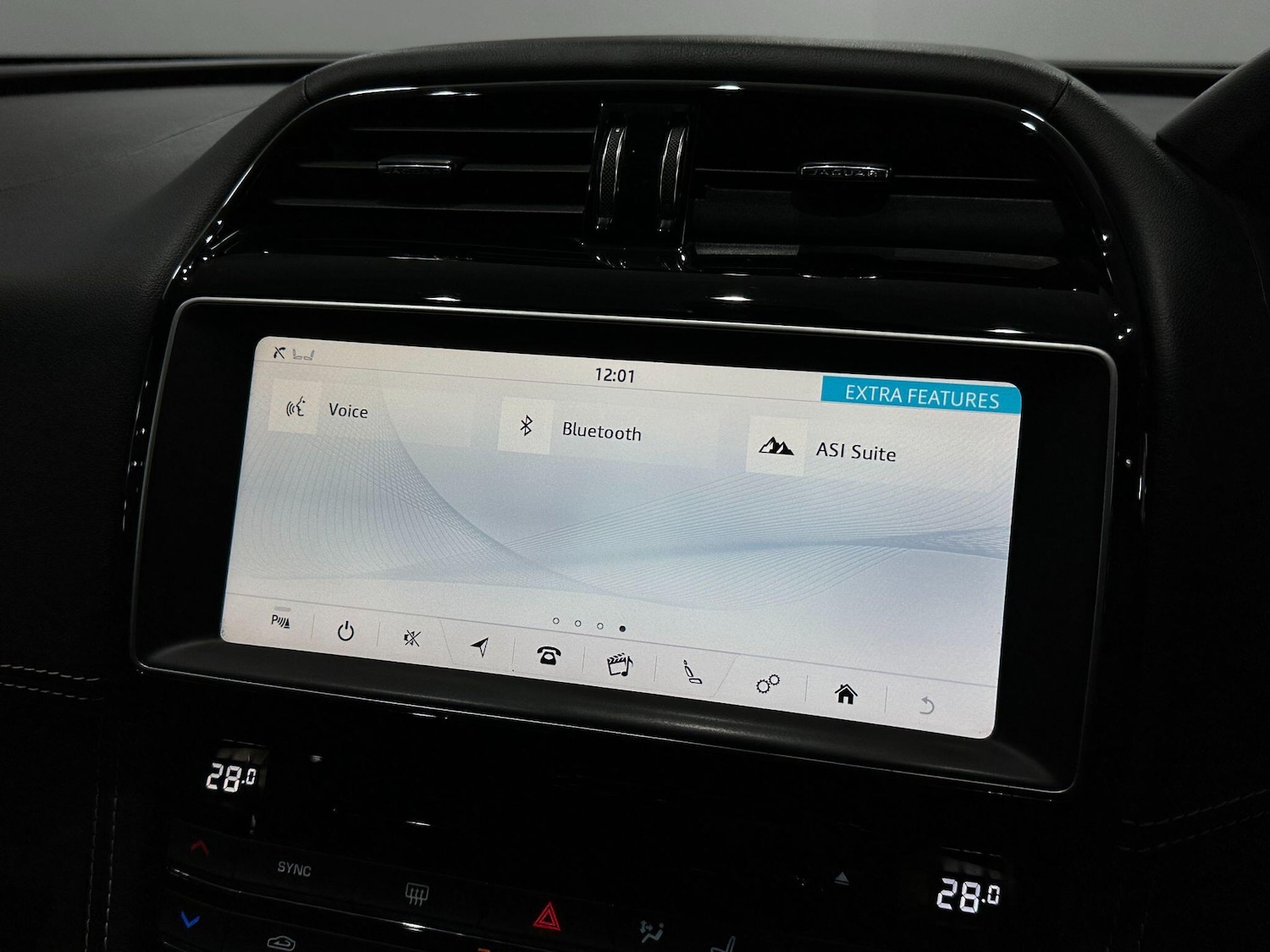 Used Jaguar F-Pace 2017 for sale - 76715240: Photo 37