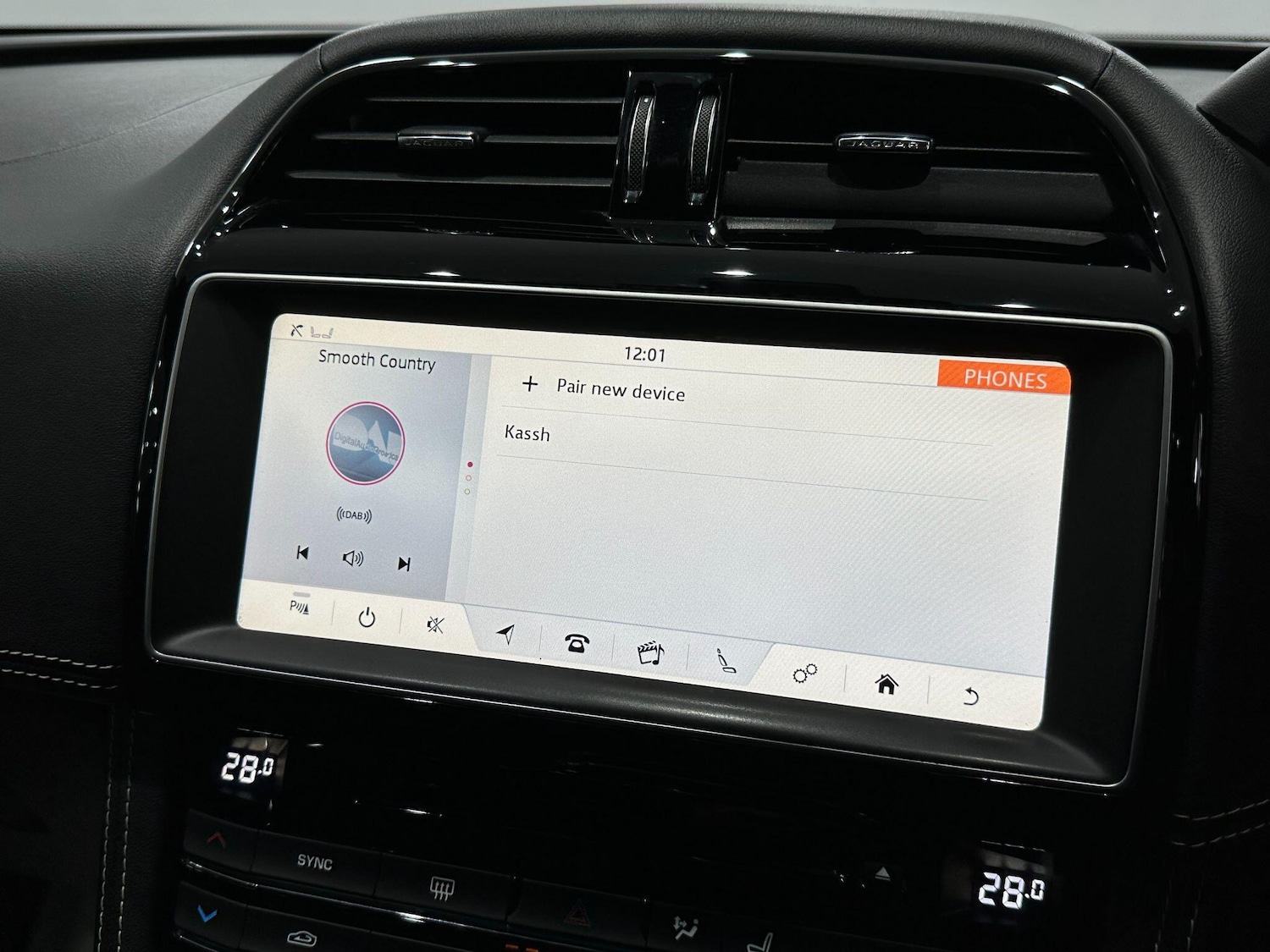 Used Jaguar F-Pace 2017 for sale - 76715240: Photo 39