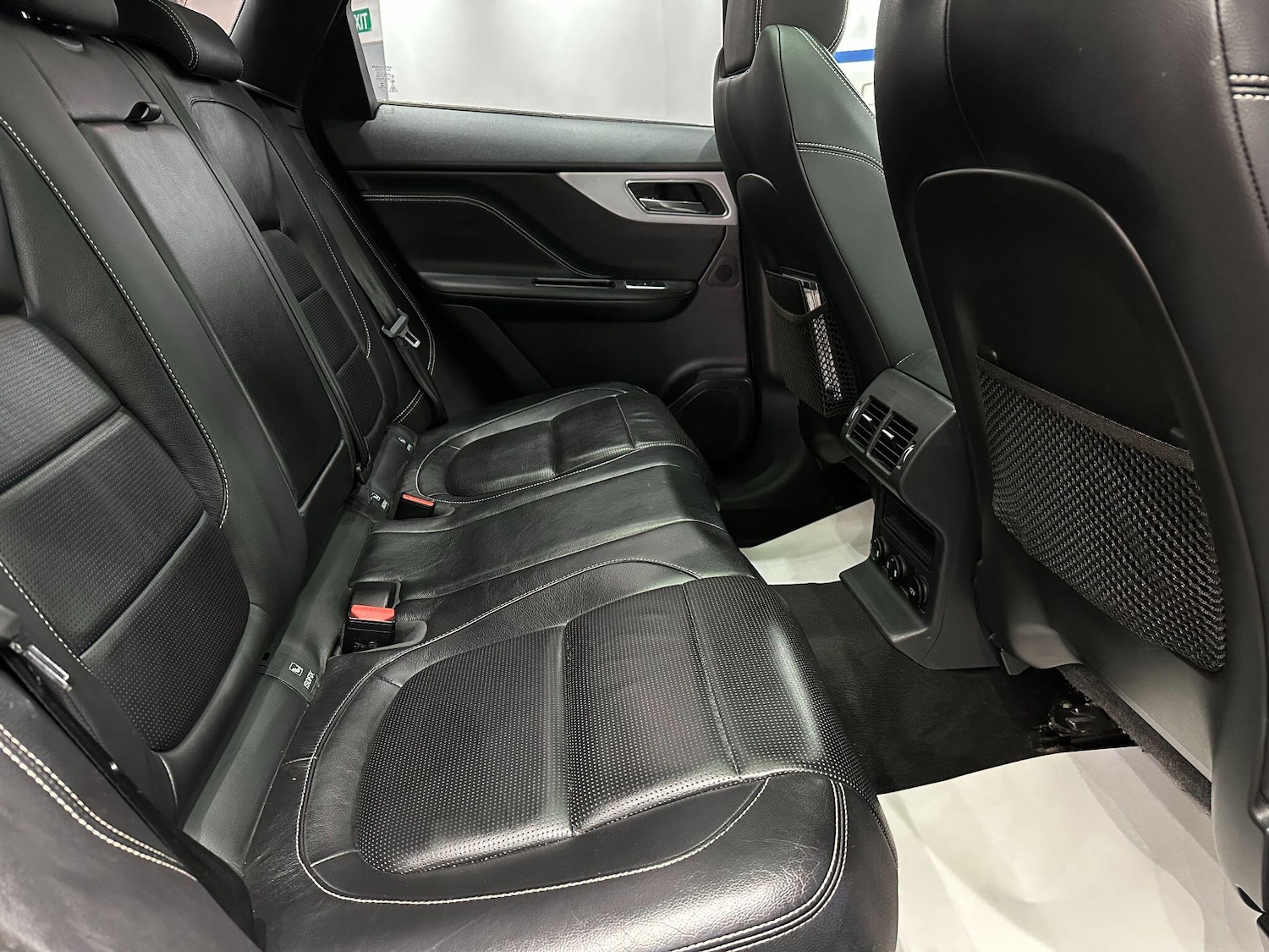 Used Jaguar F-Pace 2017 for sale - 76715240: Photo 64