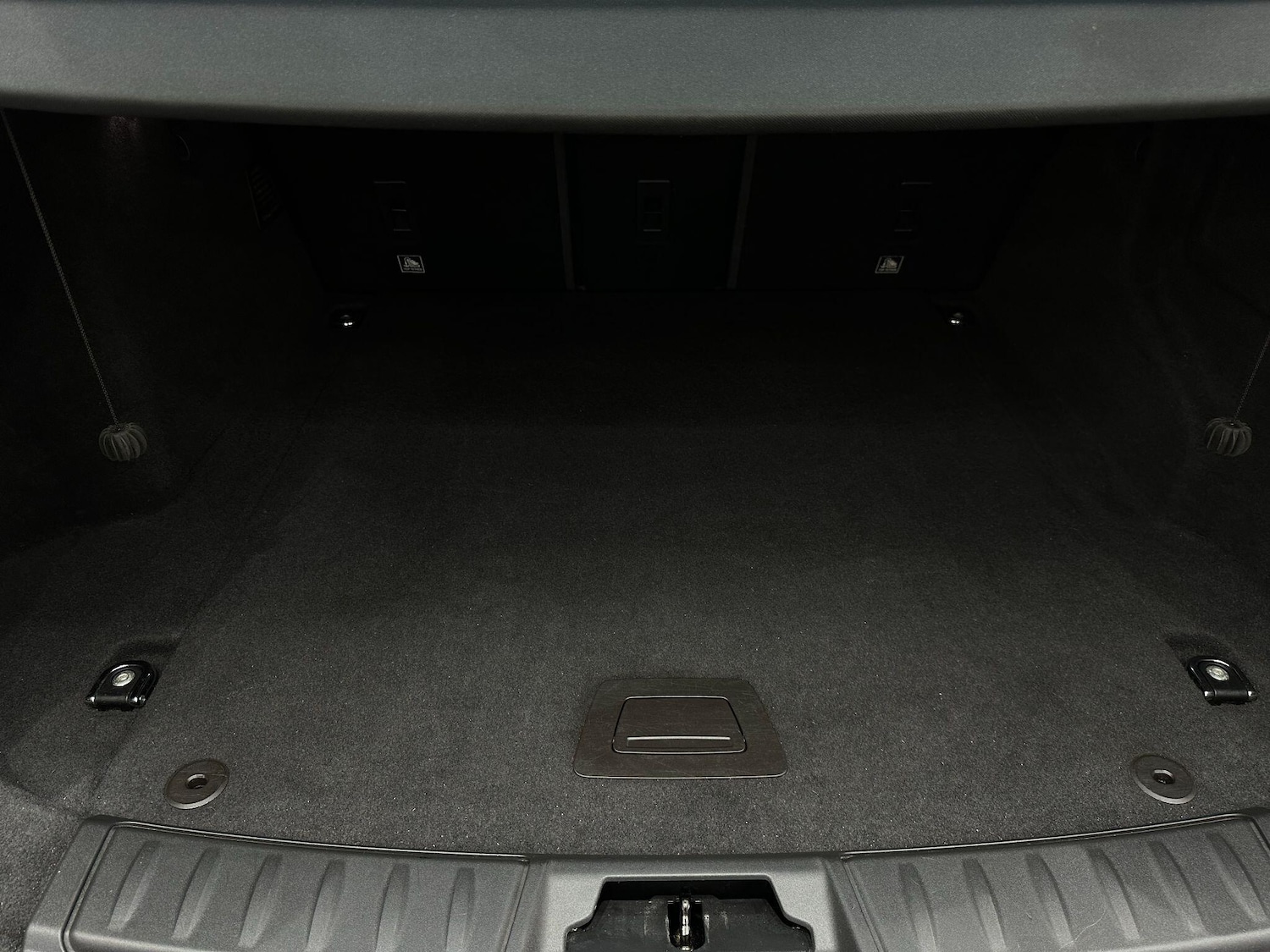 Used Jaguar F-Pace 2017 for sale - 76715240: Photo 73