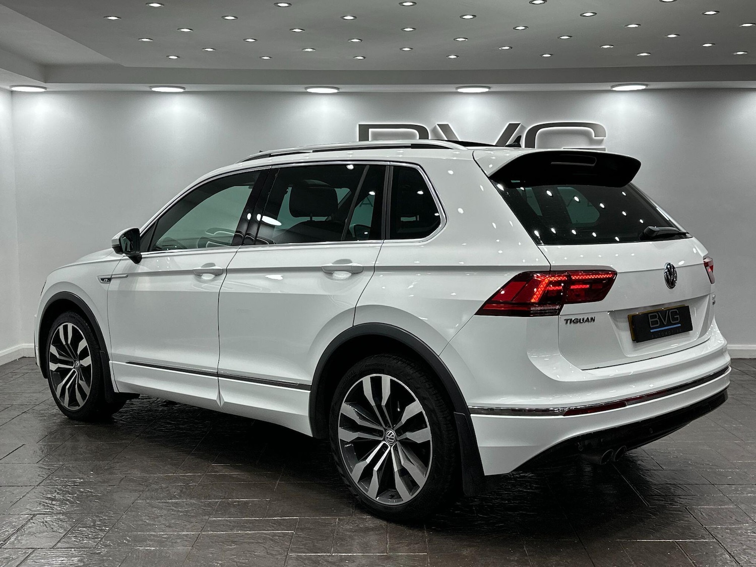 Used Volkswagen Tiguan 2017 for sale - 76865545: Photo 10