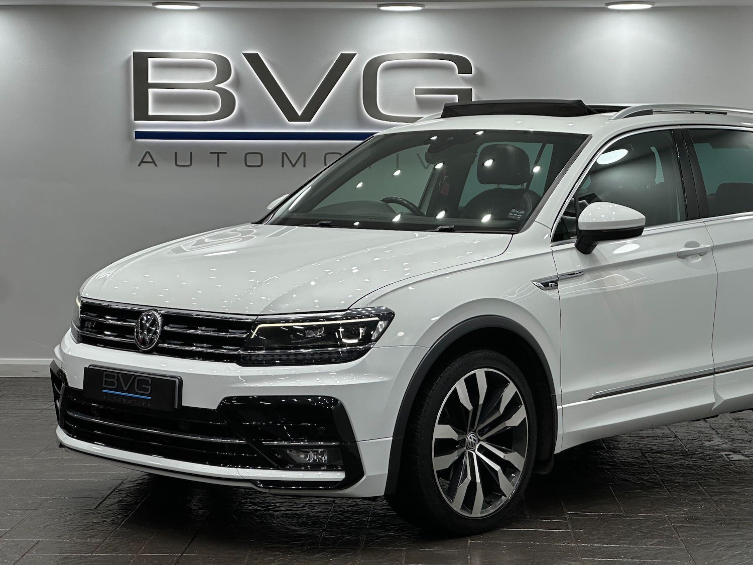 Used Volkswagen Tiguan 2017 for sale - 76865545: Photo 14