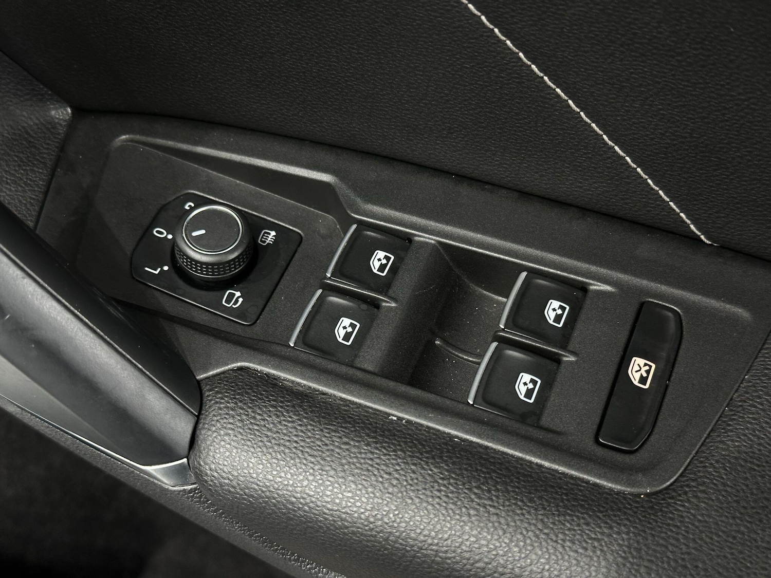 Used Volkswagen Tiguan 2017 for sale - 76865545: Photo 31