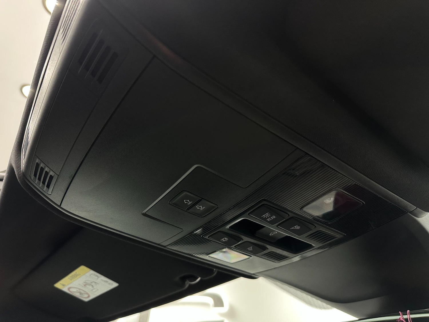 Used Volkswagen Tiguan 2017 for sale - 76865545: Photo 32