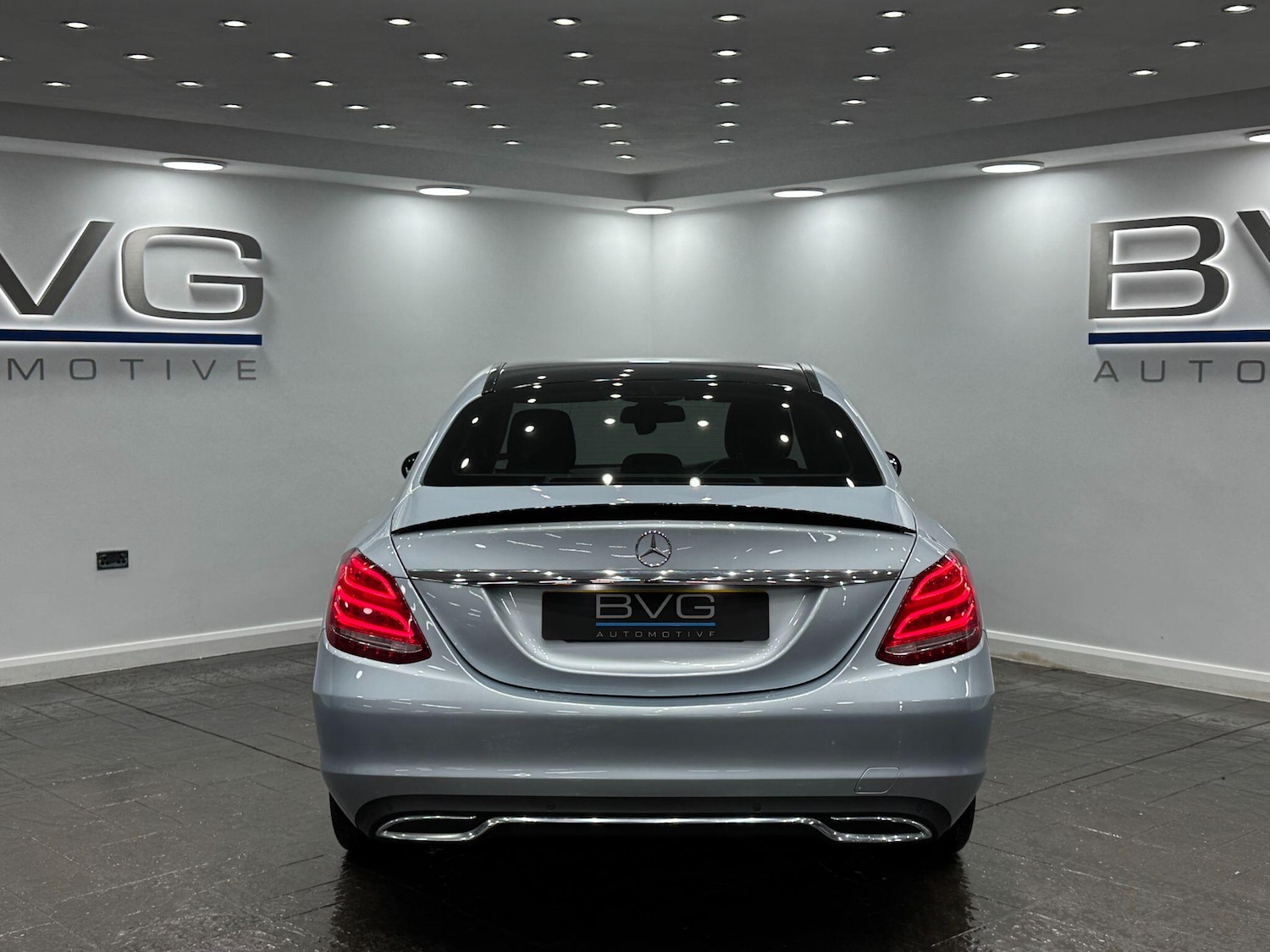 Used Mercedes-Benz C Class 2017 for sale - 77387777: Photo 10