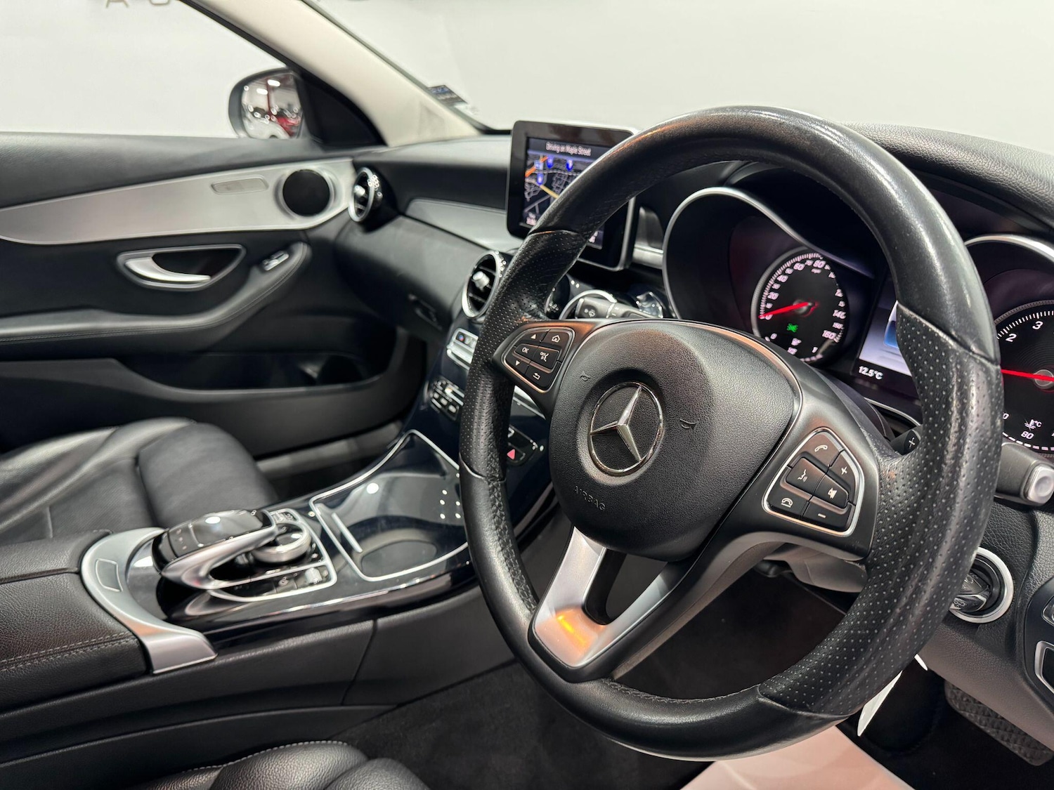 Used Mercedes-Benz C Class 2017 for sale - 77387777: Photo 30