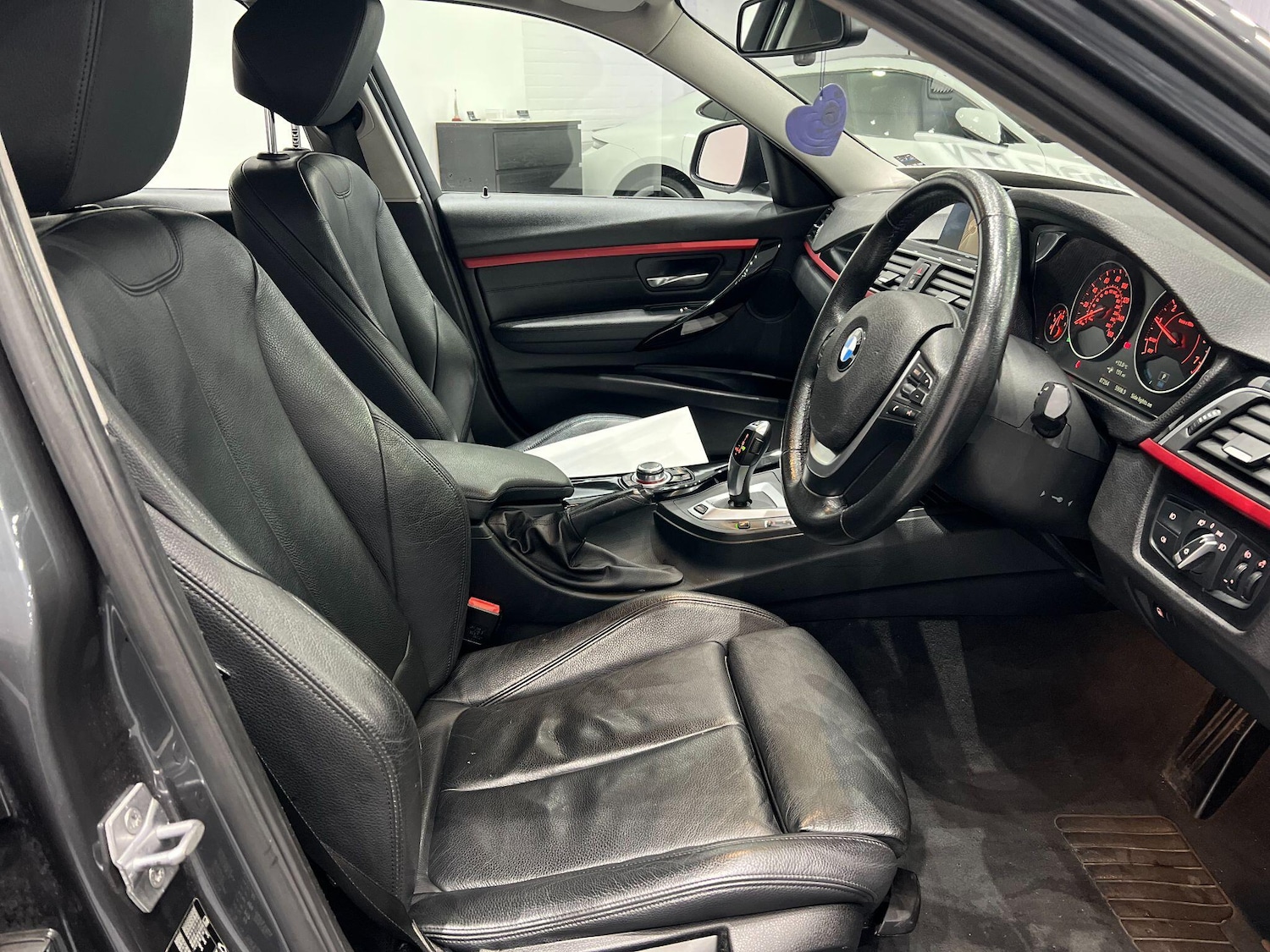 Used BMW 3 Series 2017 for sale - 76472612: Photo 3