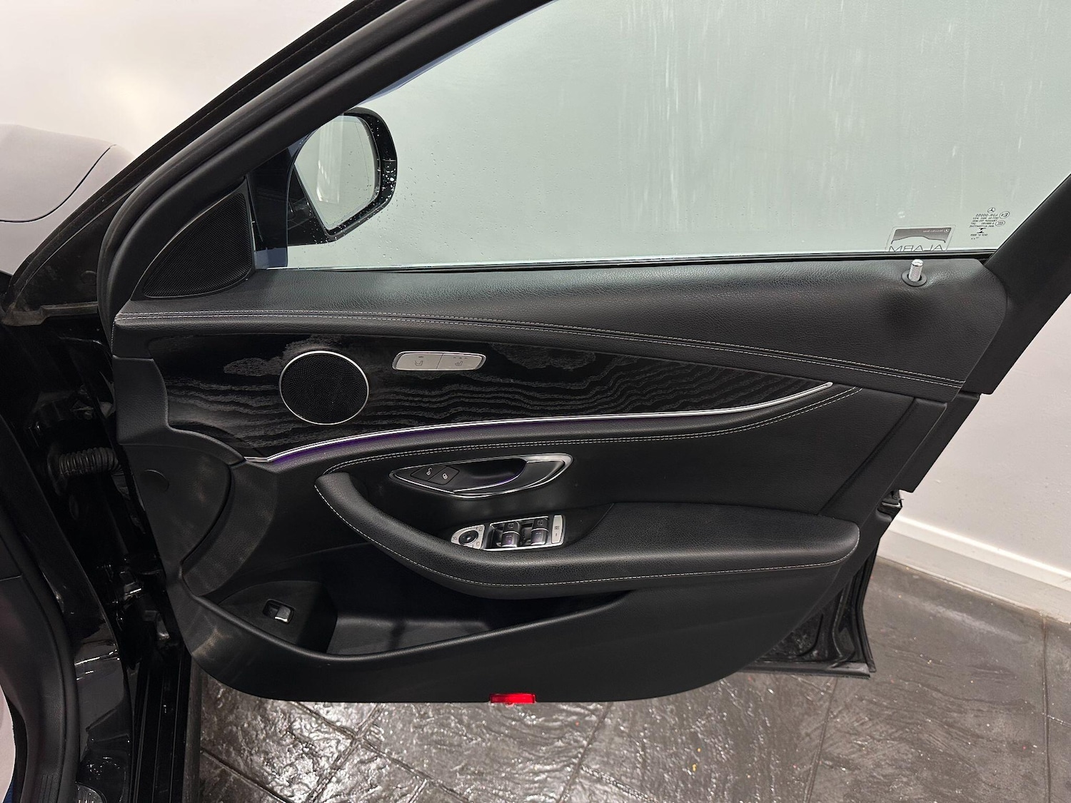 Used Mercedes-Benz E Class 2017 for sale - 76484437: Photo 27