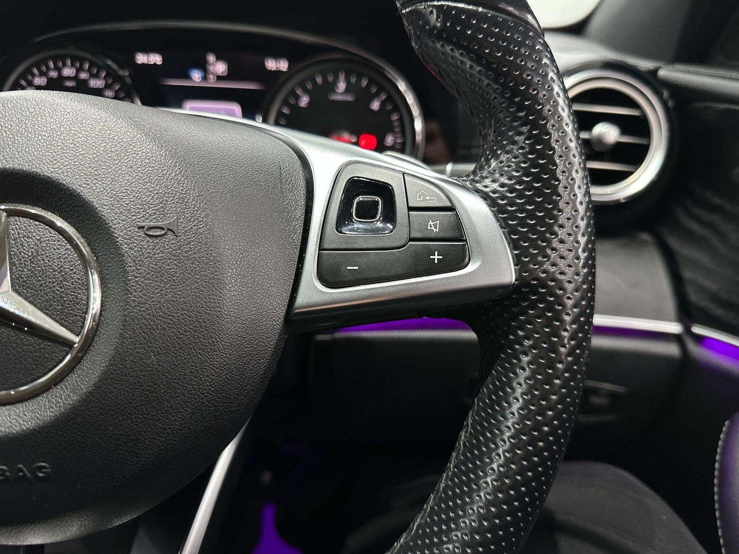 Used Mercedes-Benz E Class 2017 for sale - 76484437: Photo 55