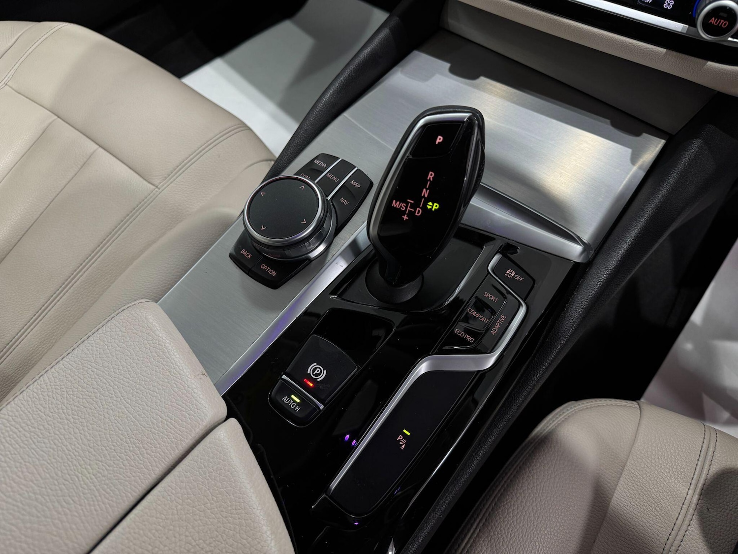 Used BMW 5 Series 2017 for sale - 77130722: Photo 42