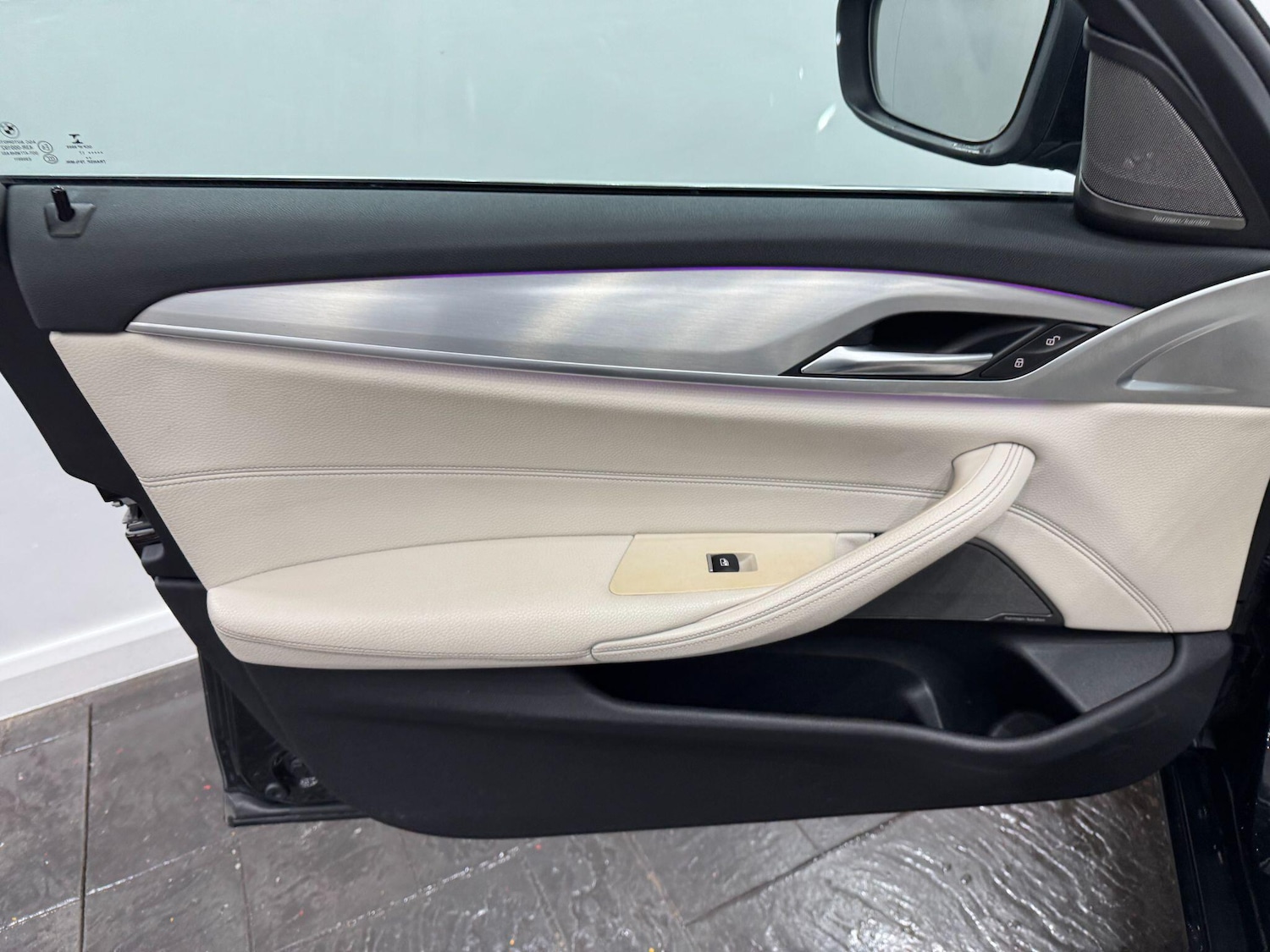 Used BMW 5 Series 2017 for sale - 77130722: Photo 48