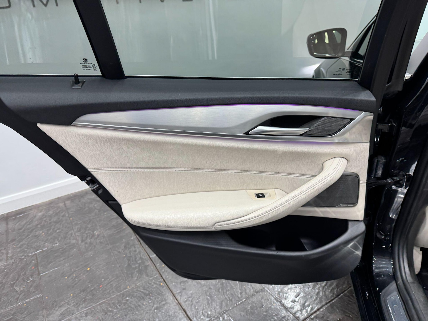 Used BMW 5 Series 2017 for sale - 77130722: Photo 52