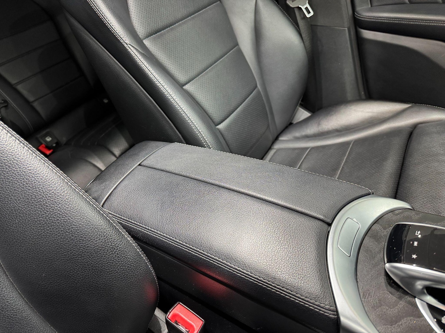 Used Mercedes-Benz GLC 2017 for sale - 77120775: Photo 42