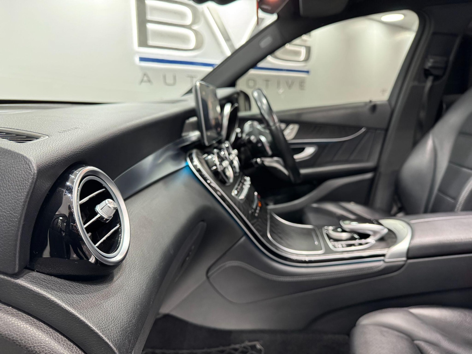 Used Mercedes-Benz GLC 2017 for sale - 77120775: Photo 49