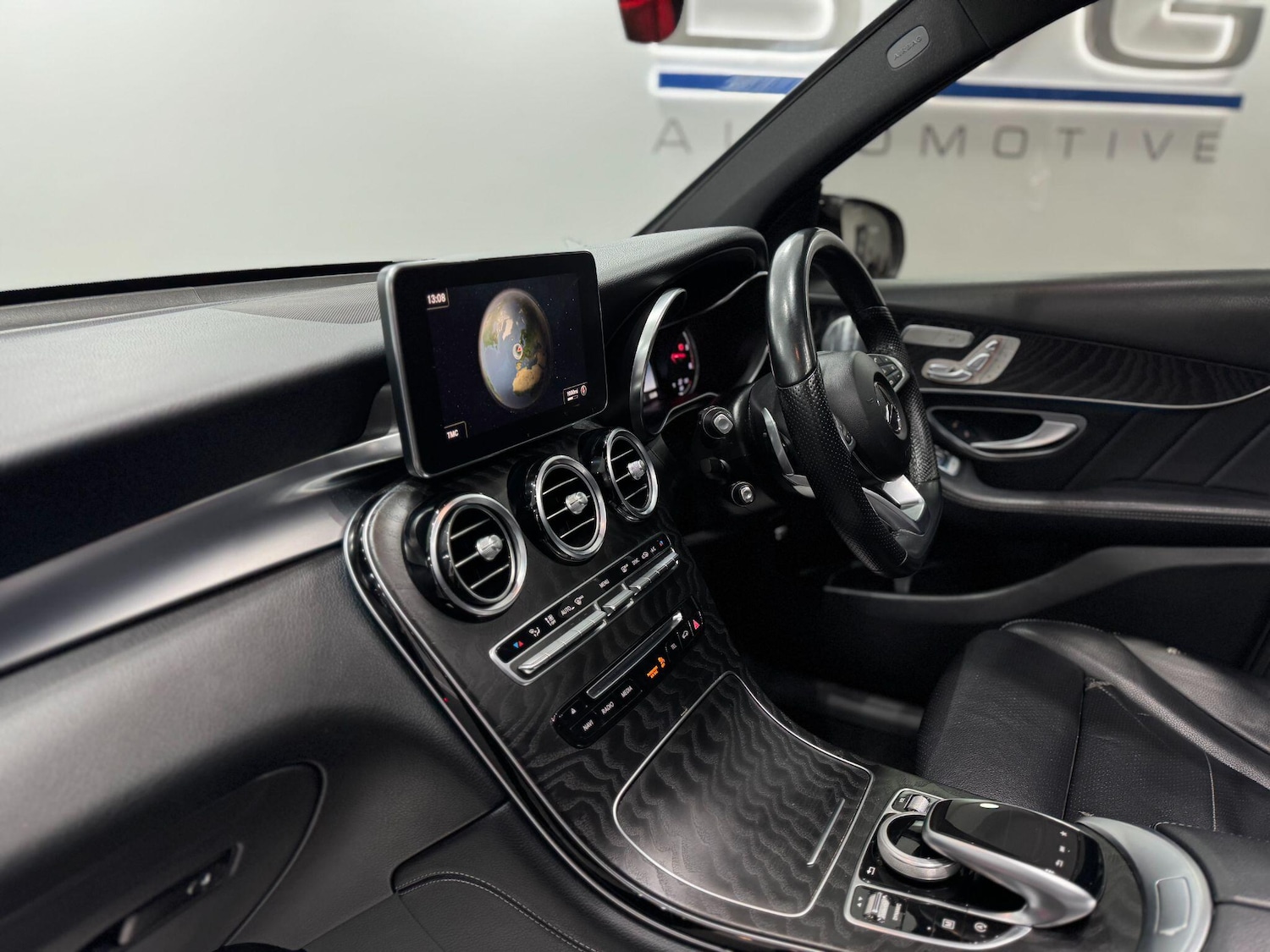 Used Mercedes-Benz GLC 2017 for sale - 77120775: Photo 50