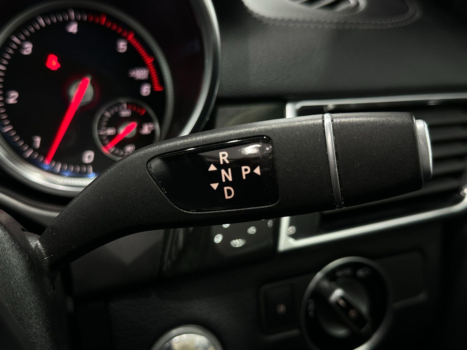 Used Mercedes-Benz GLS 2018 for sale - 76657491: Photo 47