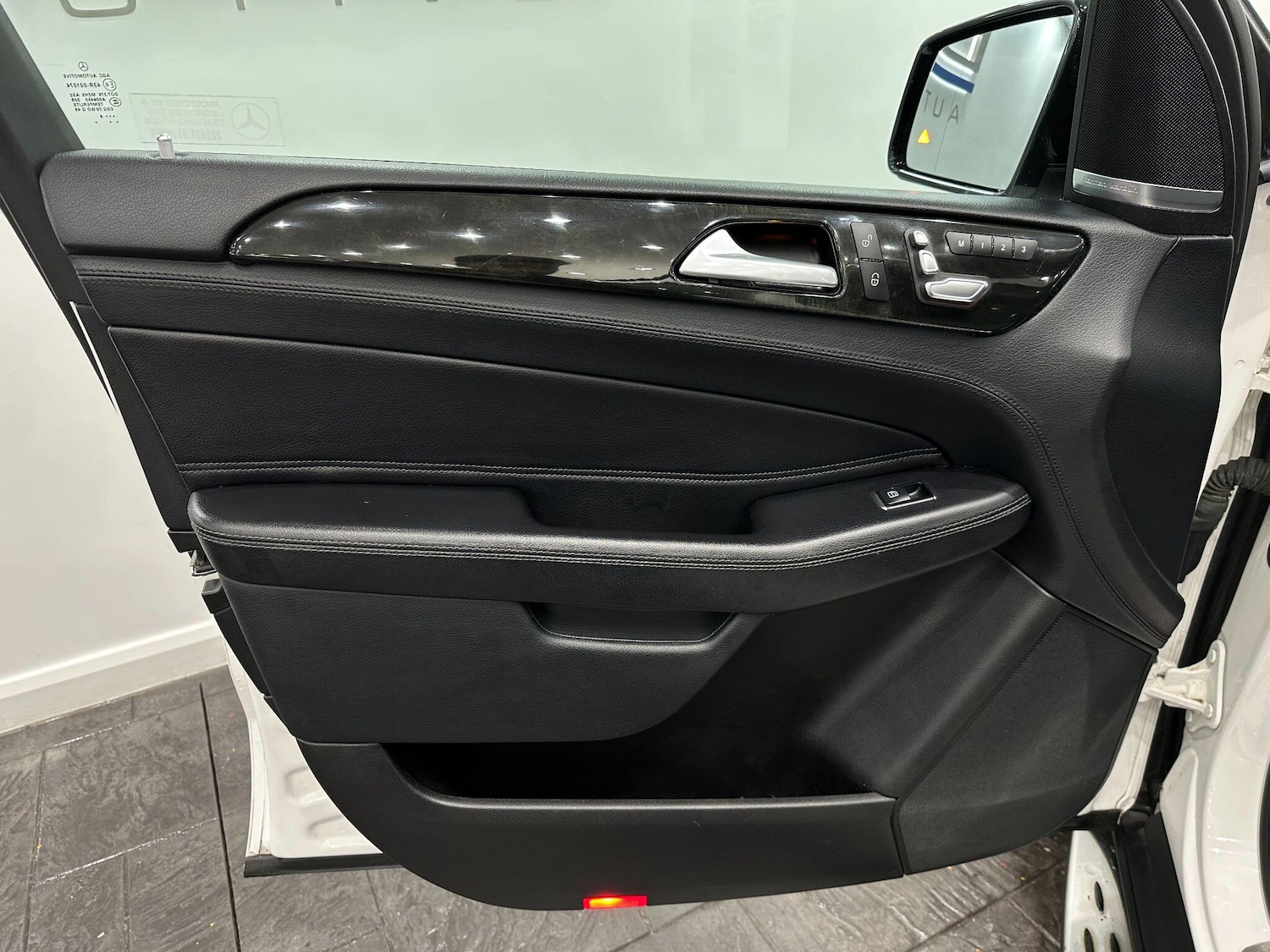 Used Mercedes-Benz GLS 2018 for sale - 76657491: Photo 49