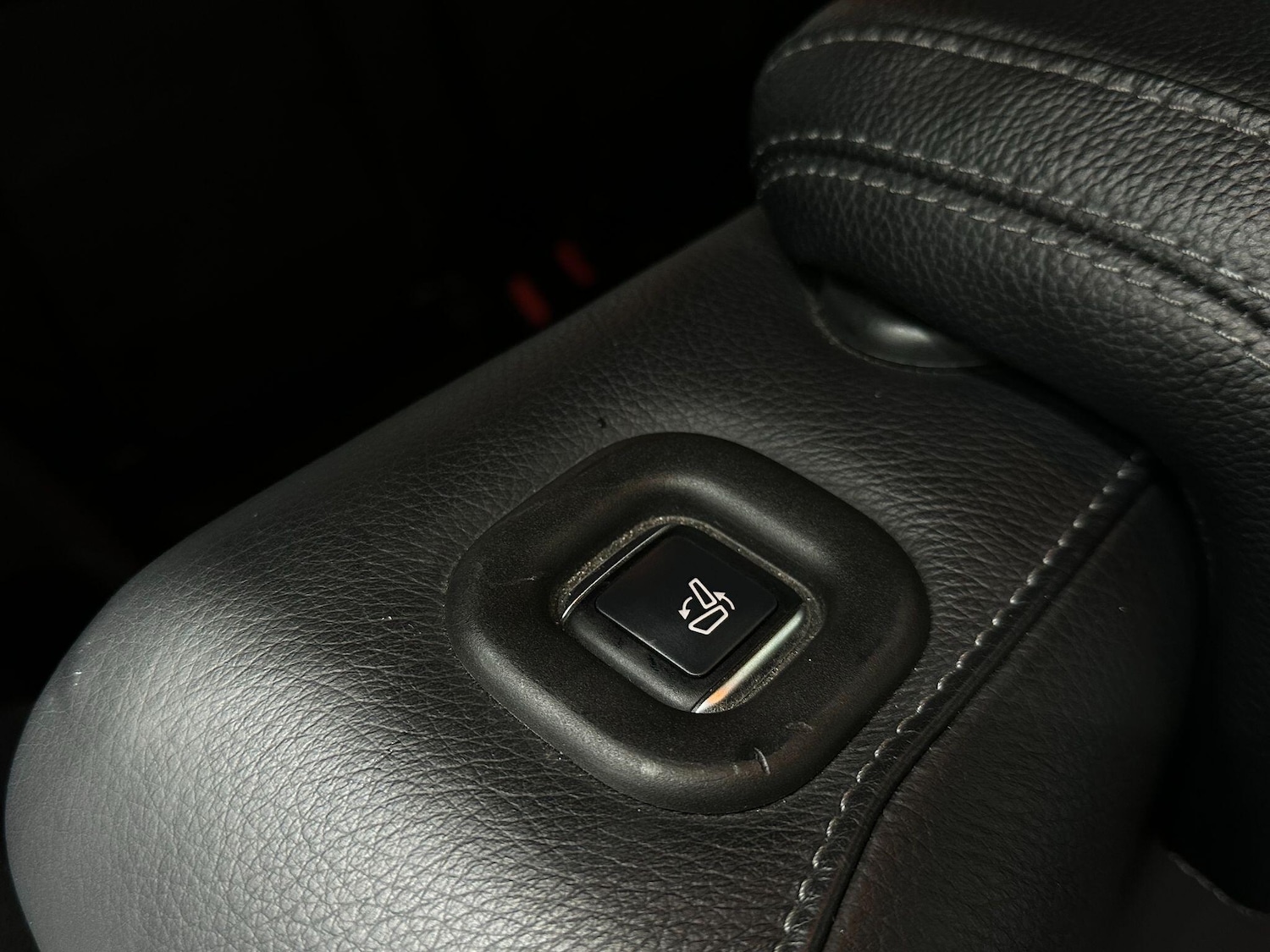 Used Mercedes-Benz GLS 2018 for sale - 76657491: Photo 64