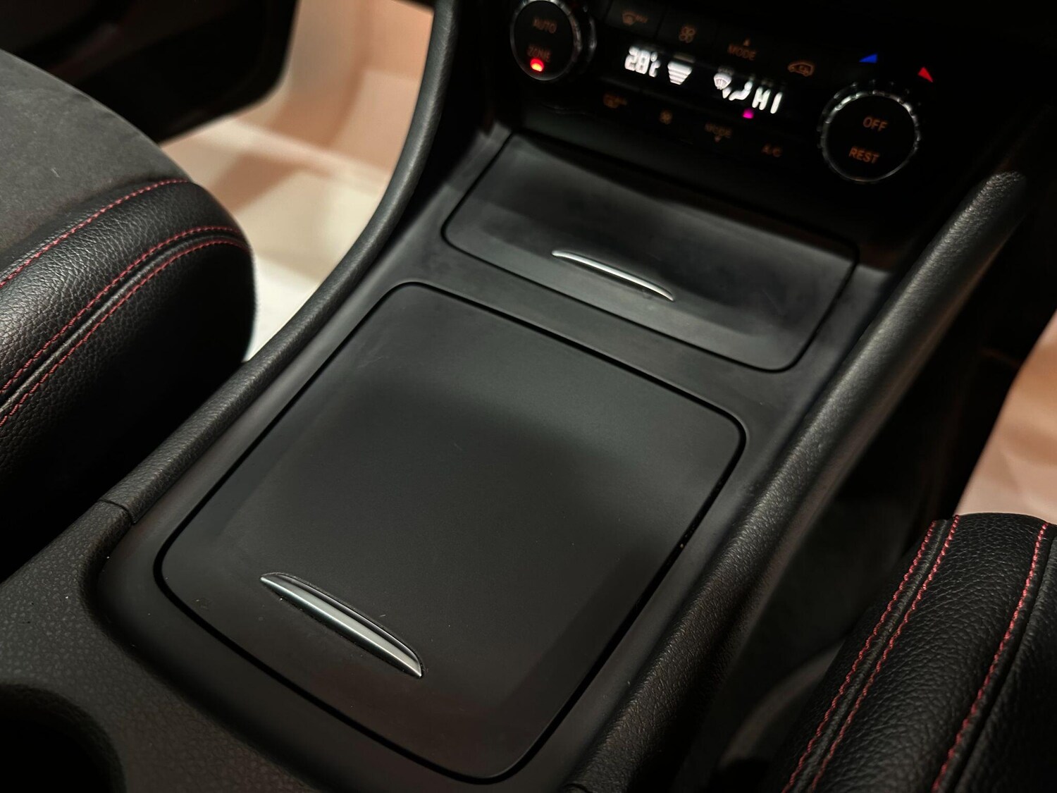 Used Mercedes-Benz GLA 2016 for sale - 76801959: Photo 40