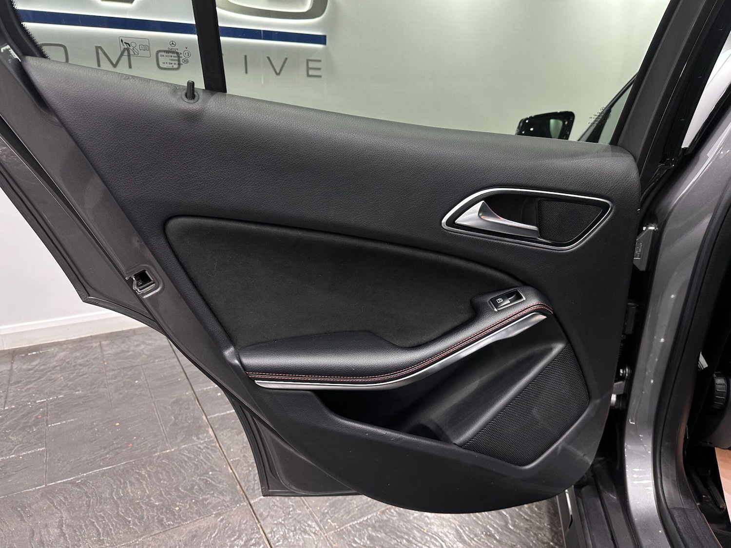 Used Mercedes-Benz GLA 2016 for sale - 76801959: Photo 46