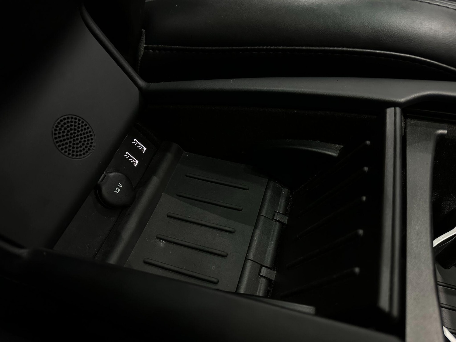 Used Tesla Model X 2018 for sale - 77067257: Photo 61