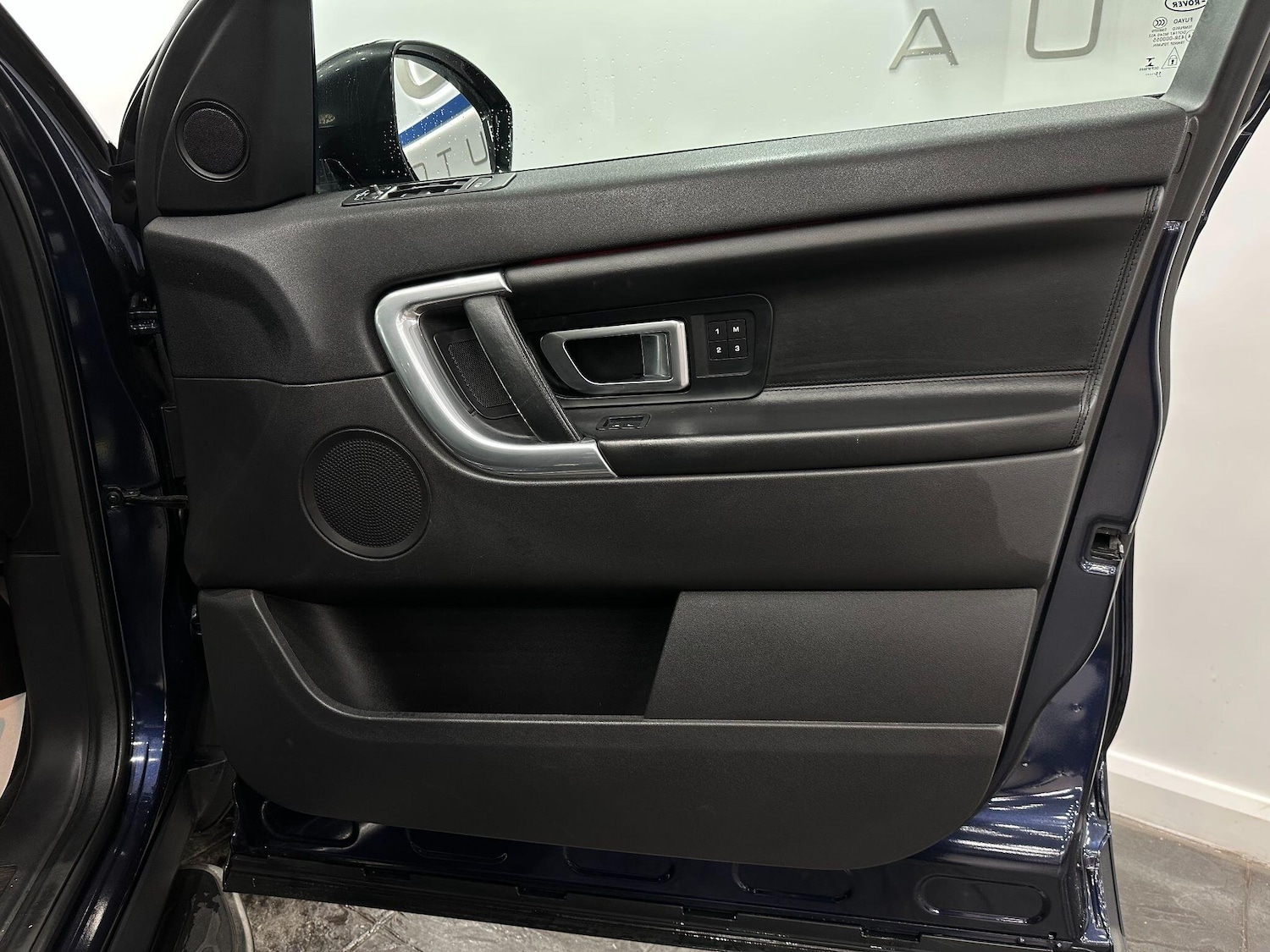 Used Land Rover Discovery Sport for sale - 76633912: Photo 30