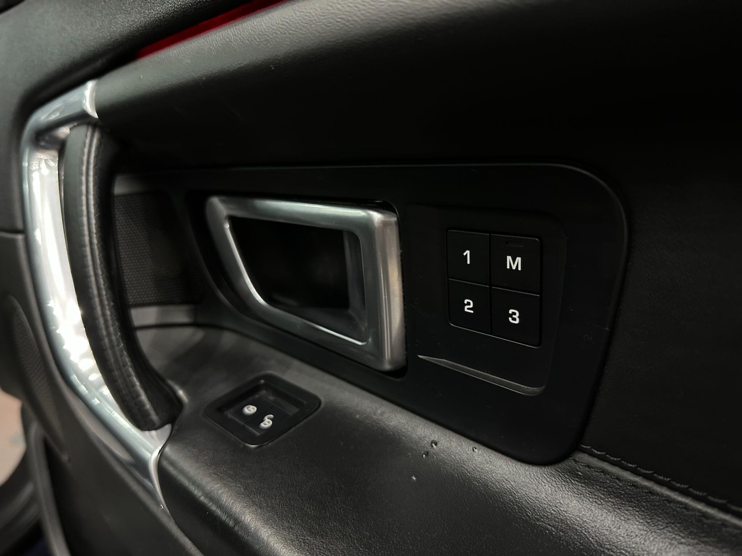 Used Land Rover Discovery Sport for sale - 76633912: Photo 32