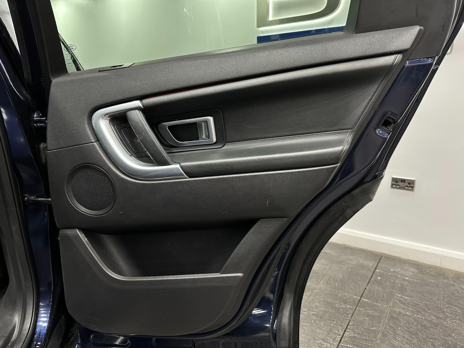 Used Land Rover Discovery Sport for sale - 76633912: Photo 46