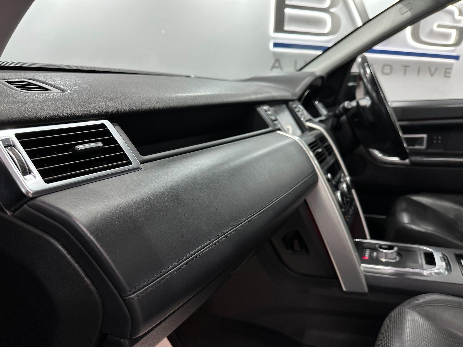 Used Land Rover Discovery Sport for sale - 76633912: Photo 56